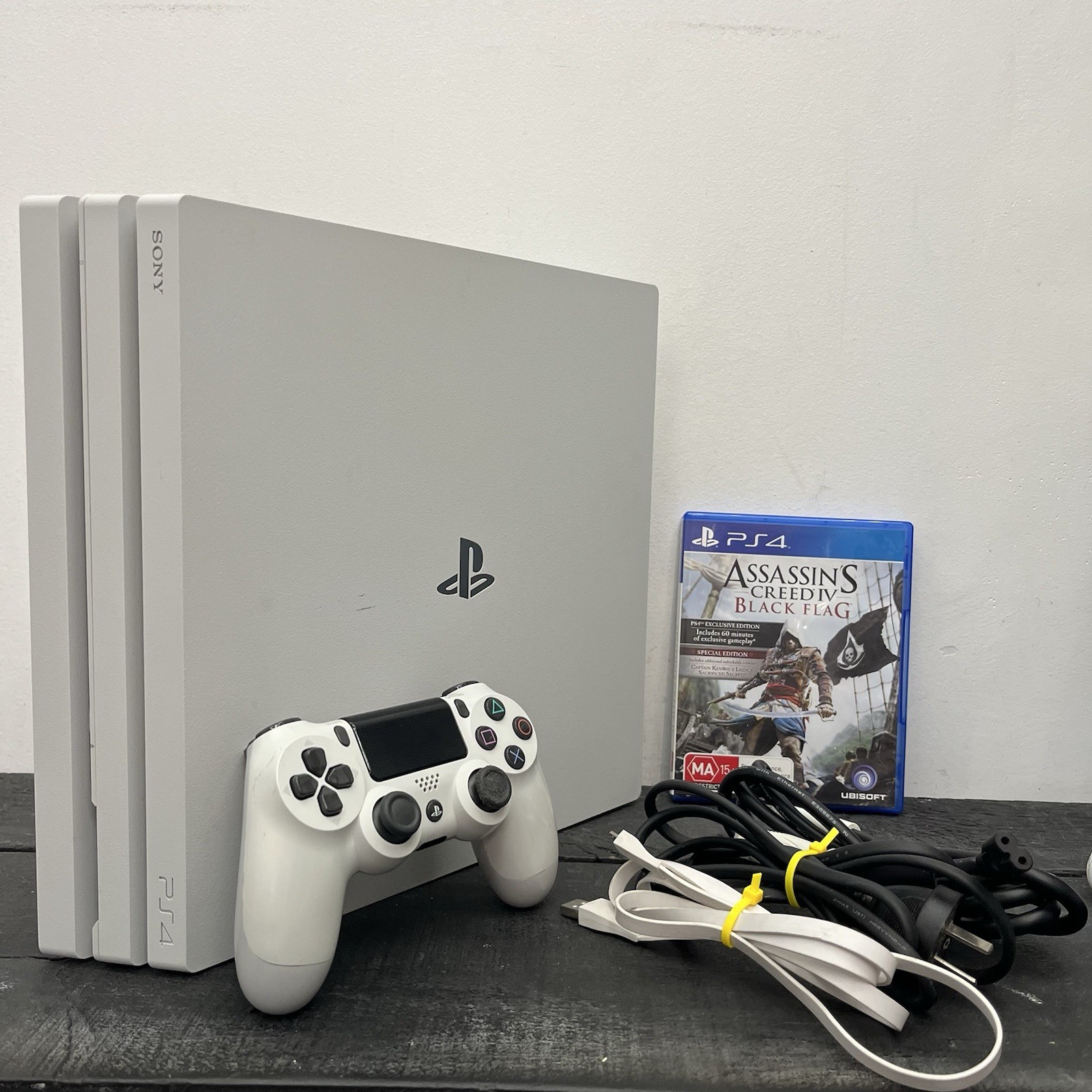 Sony Playstation 4 PRO Console 1TB W.Game Controller & Leads TESTED FREE POSTAGE