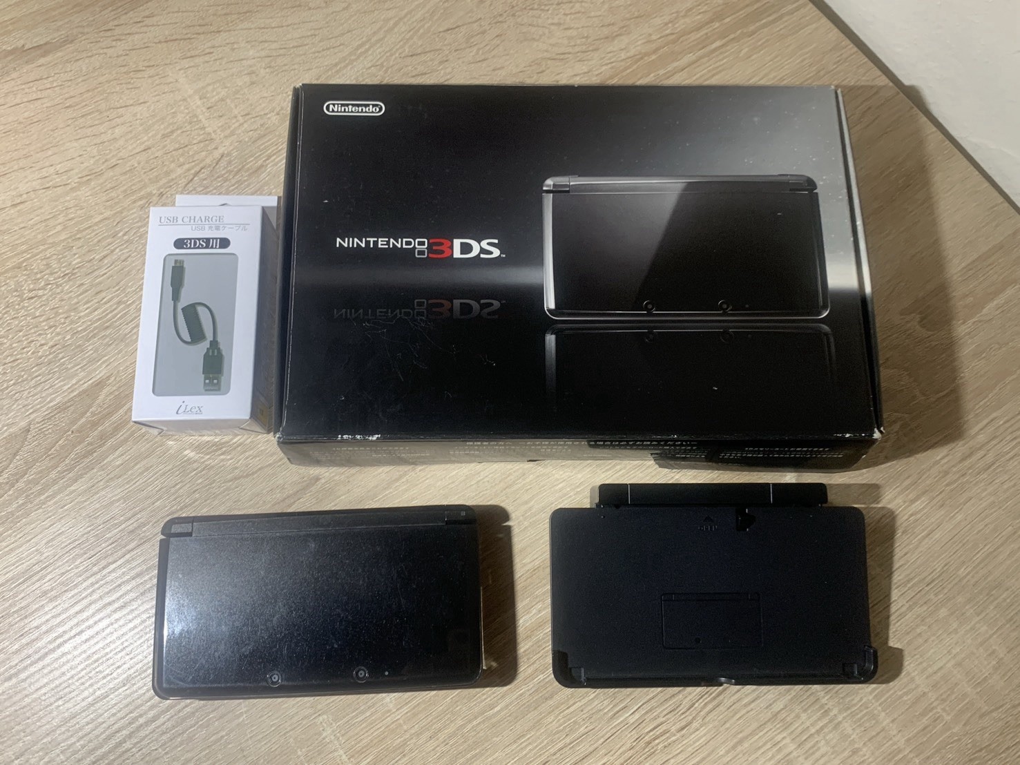 0798 Nintendo 3DS Cosmo Black Excellent TESTED