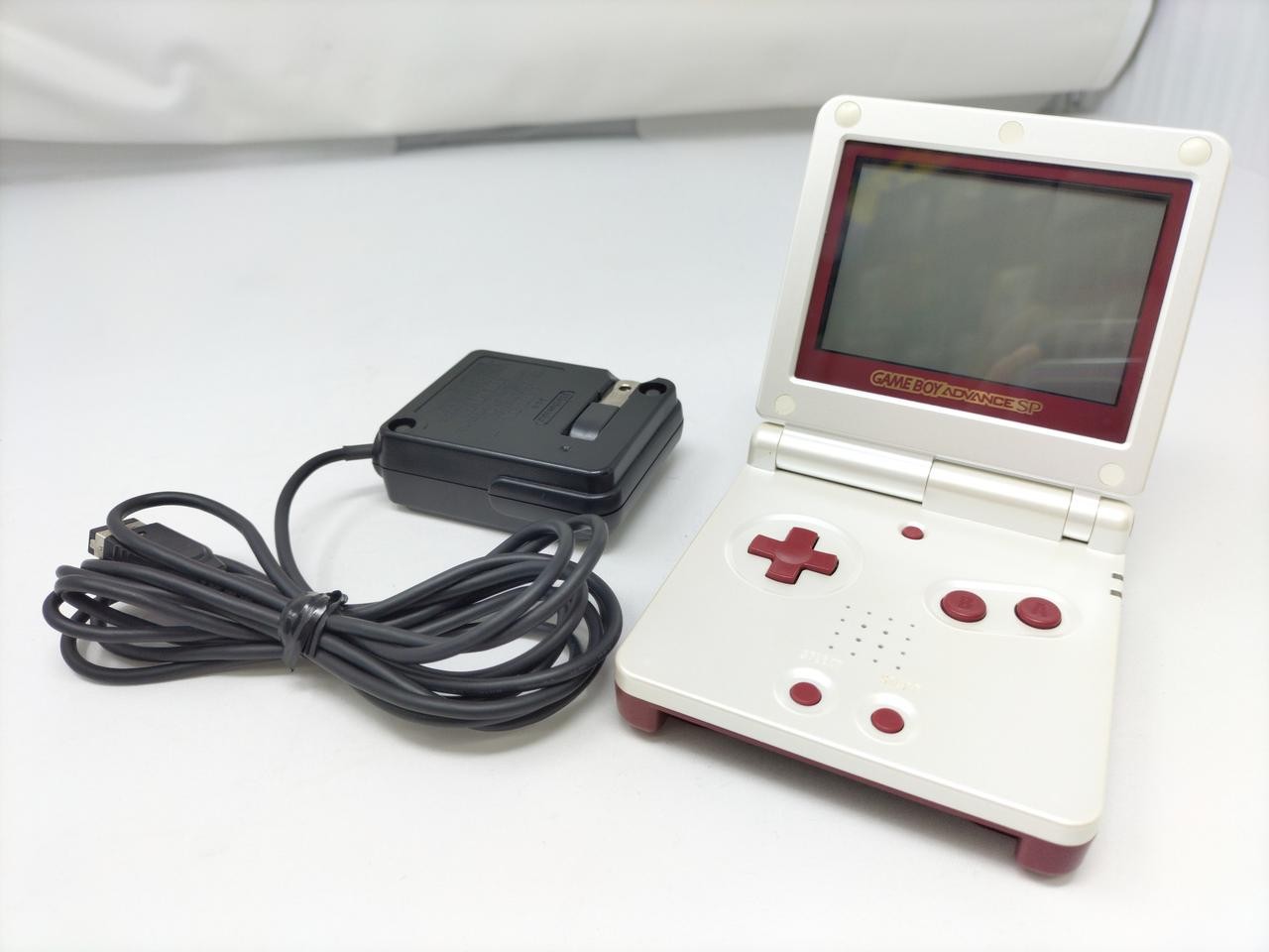 Nintendo Game Boy Advance SP AGS-001 Famicom Color Japan Import Retro Console