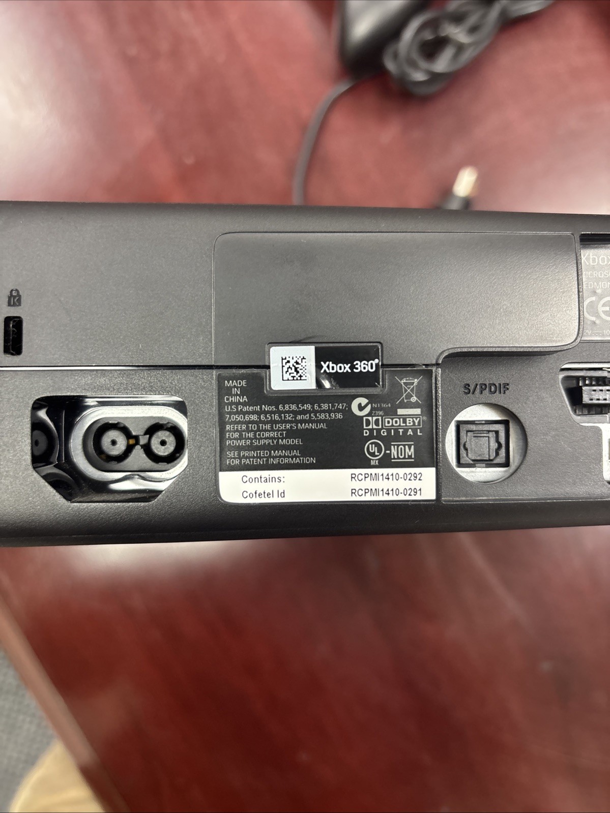 Xbox 360 S With Kinect And one Controller