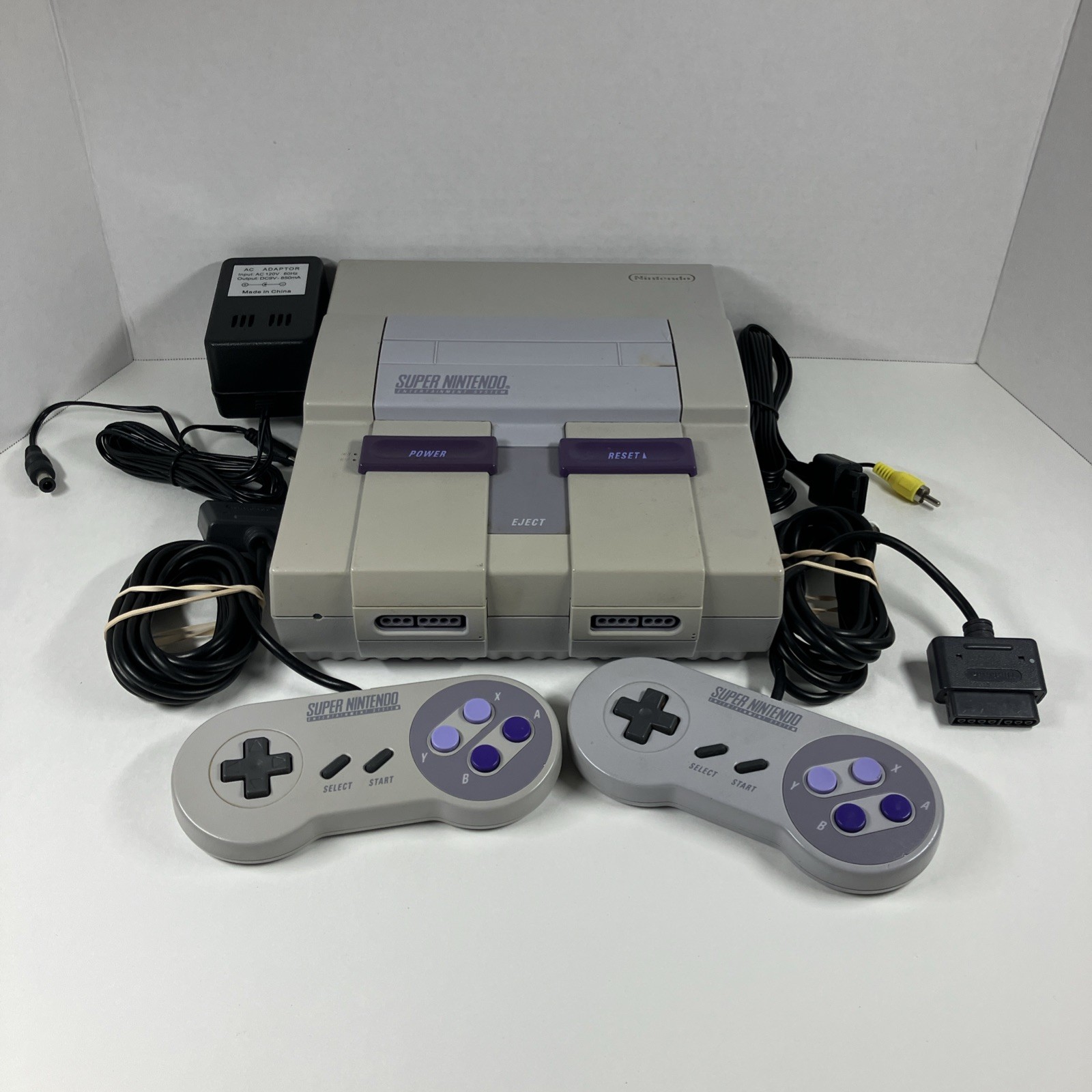 Super Nintendo SNES Console Controllers Cables WORKS
