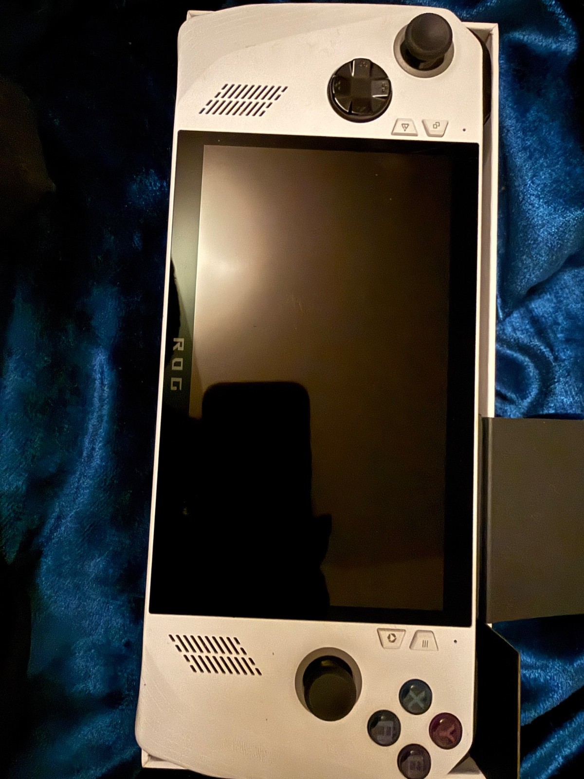 ASUS ROG Ally 7in 512GB White Gaming Handheld Console