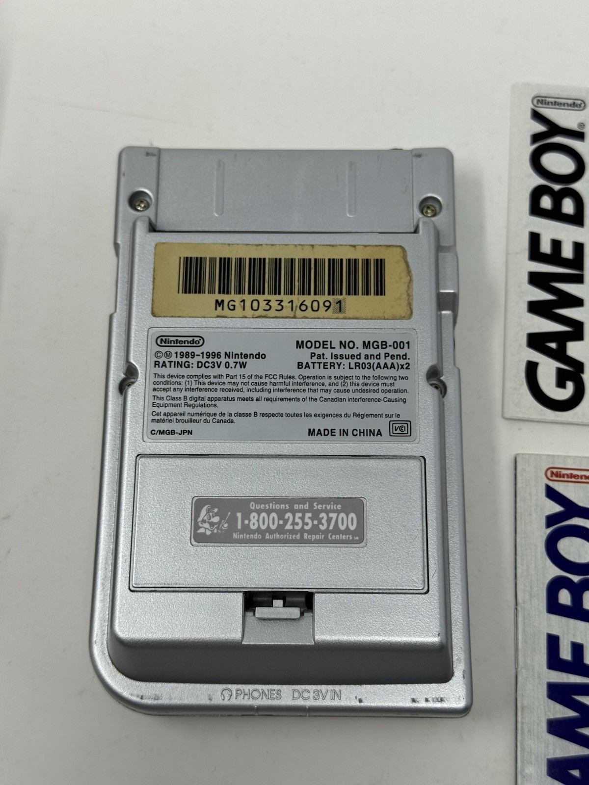 Nintendo Game Boy Pocket Silver Console CIB Clear Retail Box Hard Case