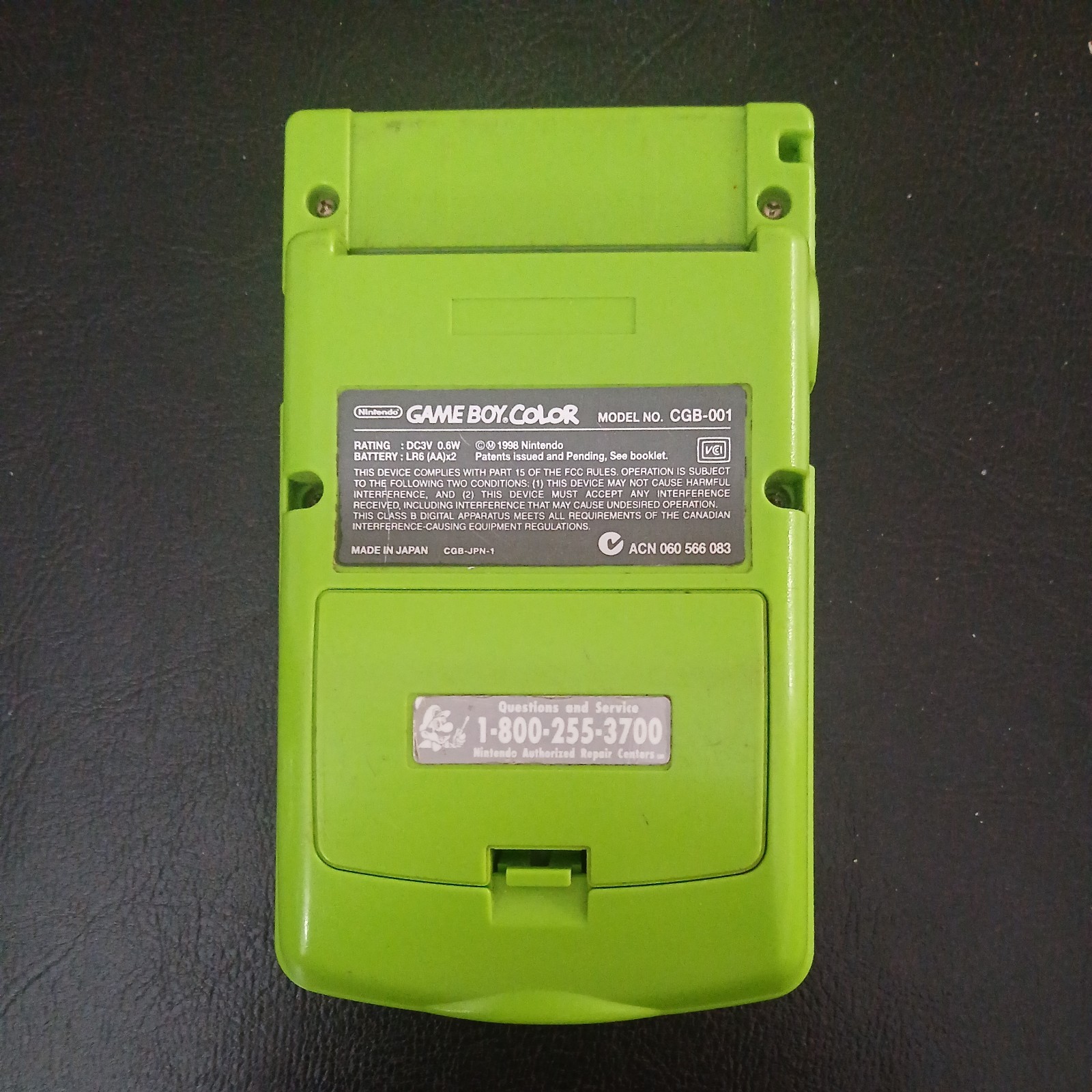 *DEFECTIVE* Nintendo Game Boy Color Handheld Game Console – Kiwi Green *AS-IS*