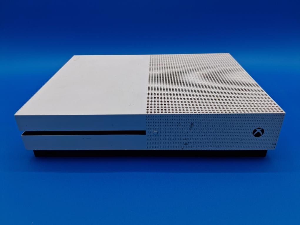 Xbox One S – Console Only Model 1681 1TB
