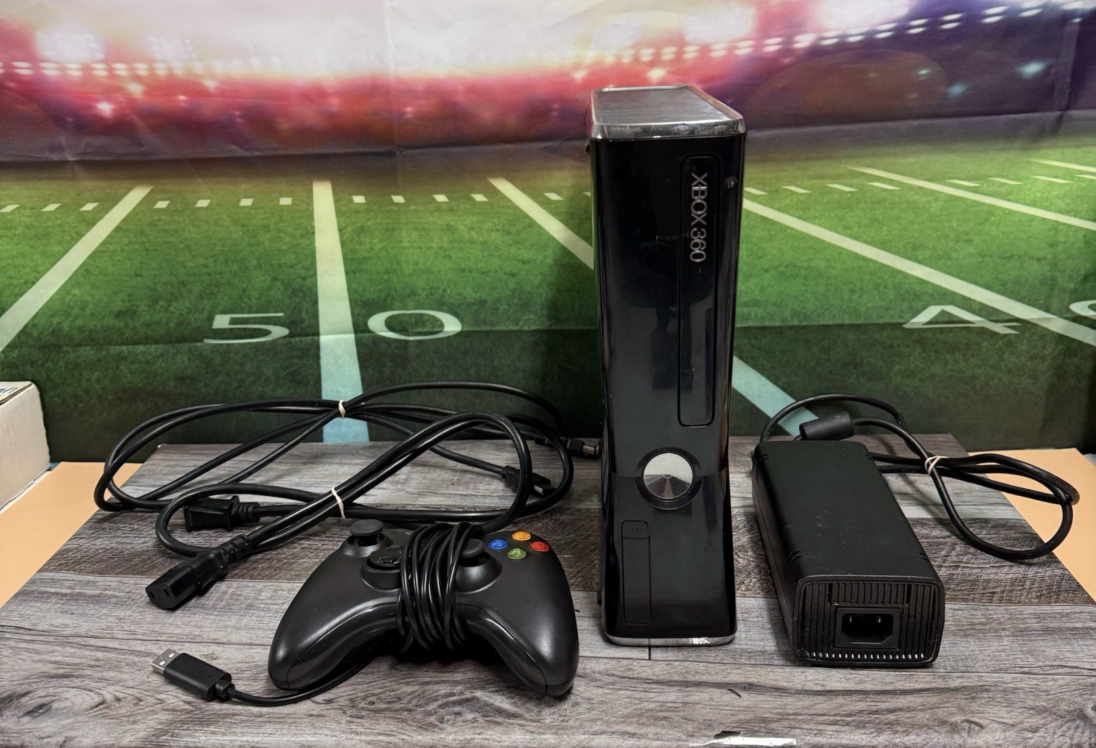 Microsoft Xbox 360 S Slim 250GB Console 1439 W/ OEM Controller Power Supply