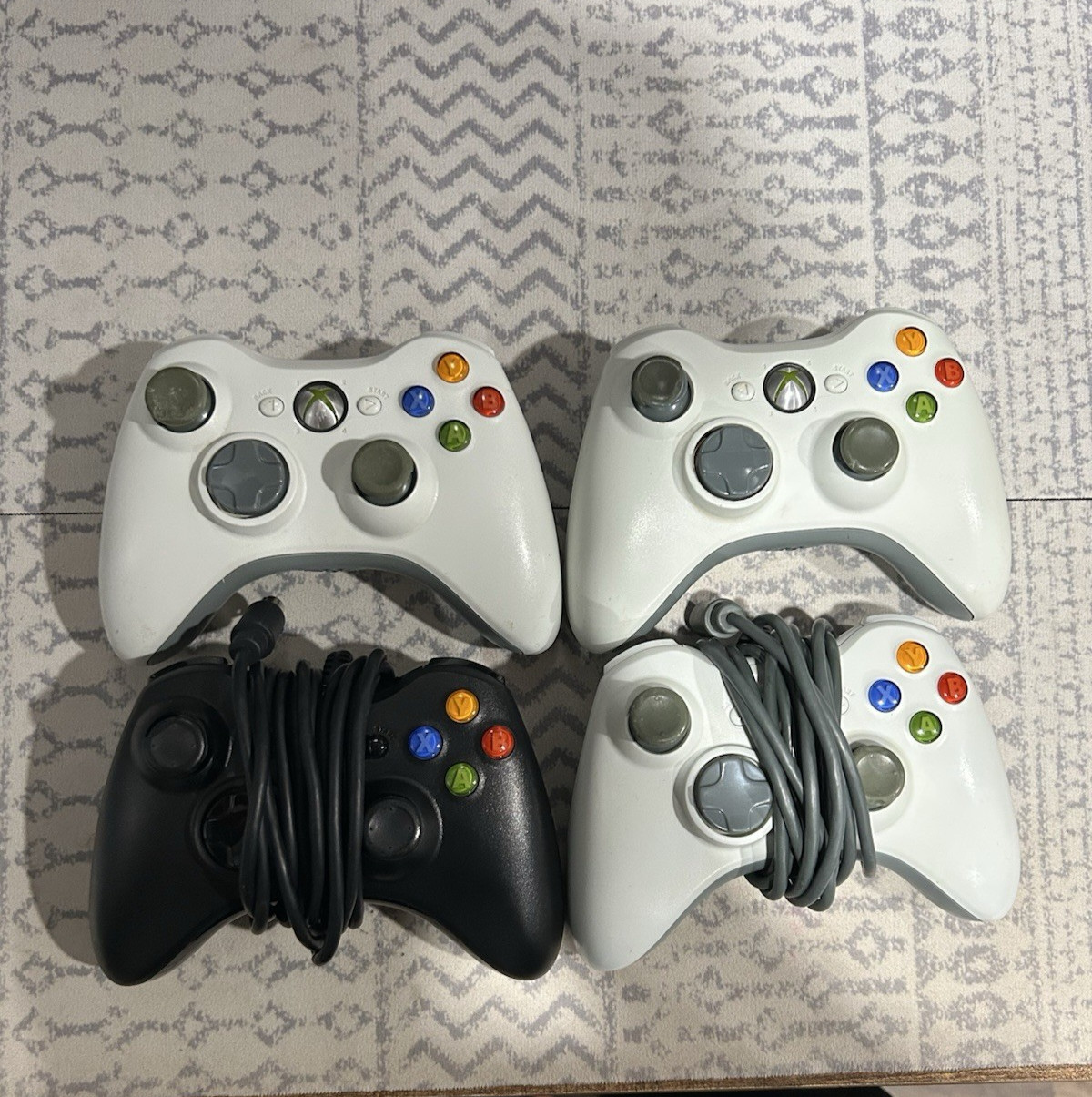 Microsoft Xbox 360 Pro System Bundle 60GB White Console