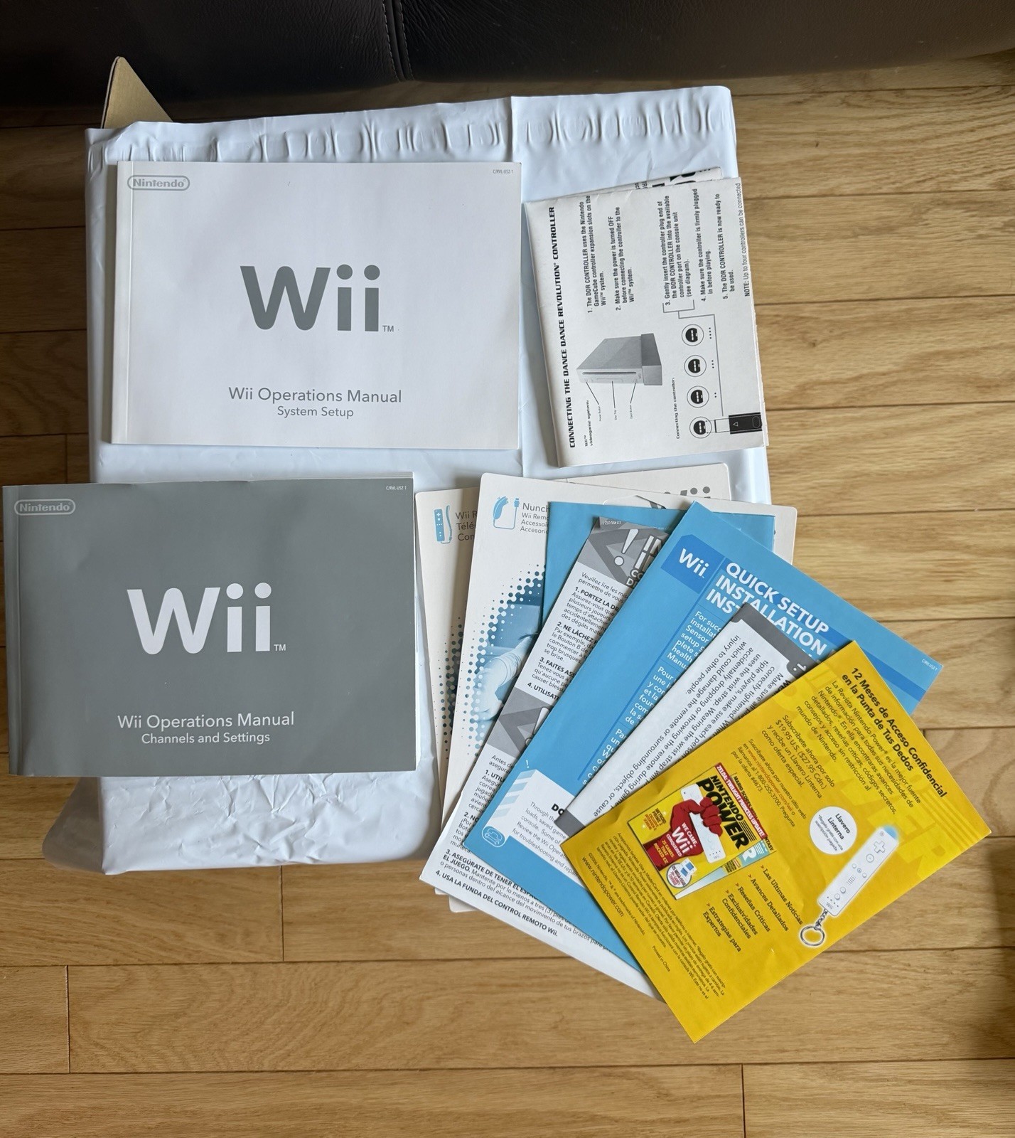 Nintendo Wii Console Bundle with 3 Controllers Games And Extras Model RVL-001