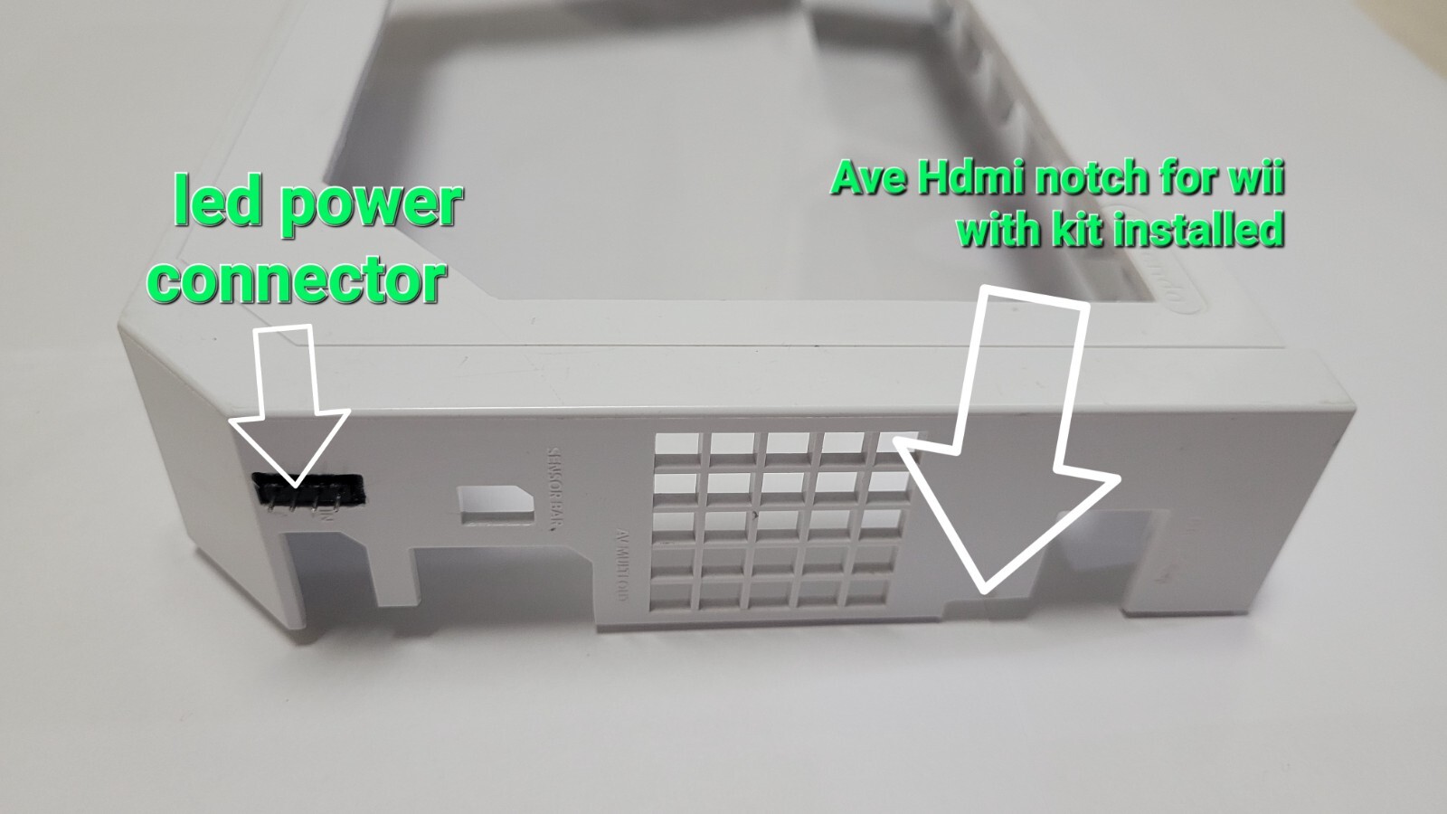 Custom Wii Top shell with RGB LED + Optional Wii console with AVE-Hdmi installed