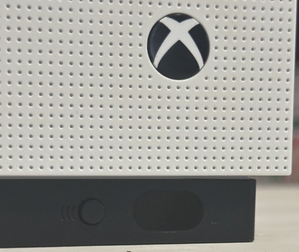 Microsoft Xbox One S 365gb