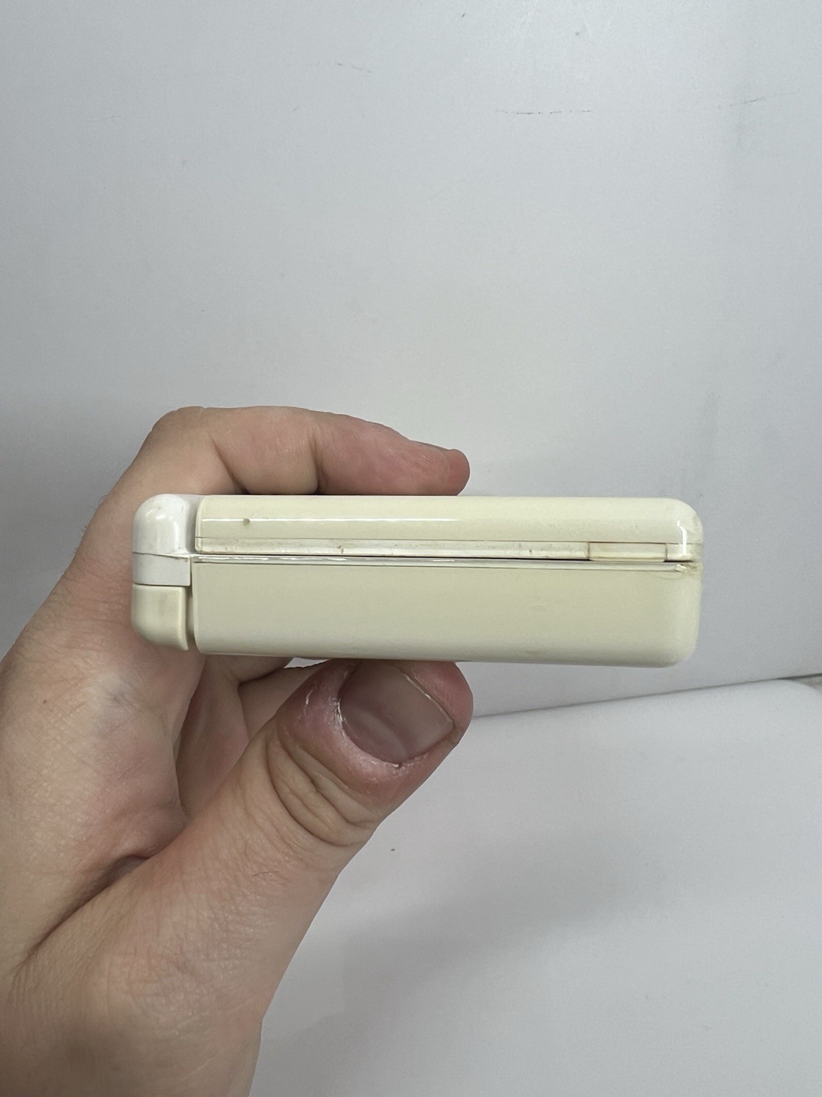 Nintendo DS LITE White! Fully Working! Region Free USA Seller! Clean Screens!