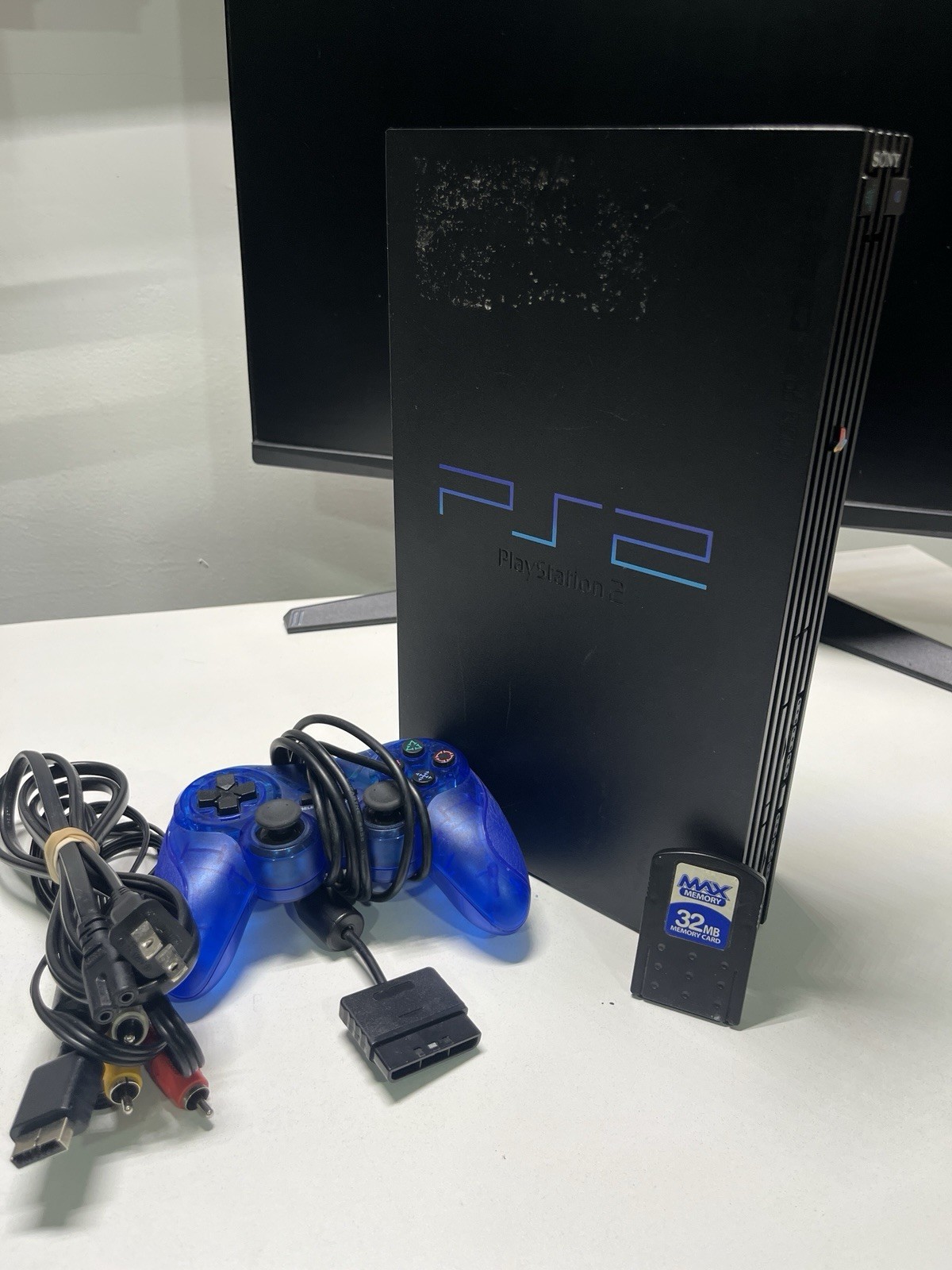 Sony PlayStation 2 SCPH-39001 Bundle, W/AM Controller, AV & Power Cables