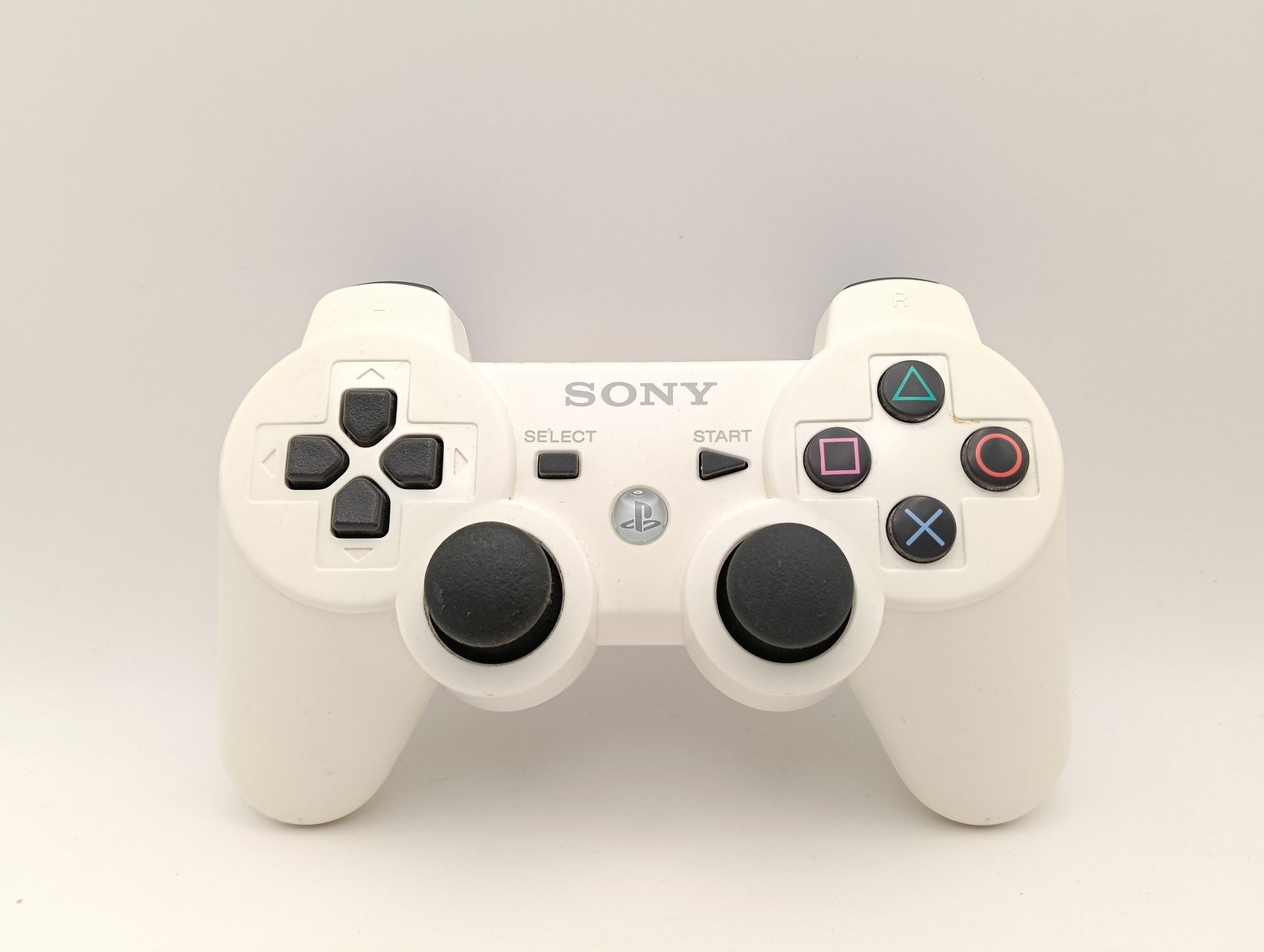 Sony PS3 CECH-3000A White 160GB Console Bundle DualShock 3 Controllers Tested