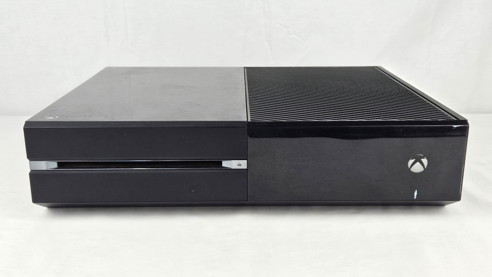 Microsoft Xbox One 1540 500GB Console Only w/HDMI Cable & Power Cord – Tested