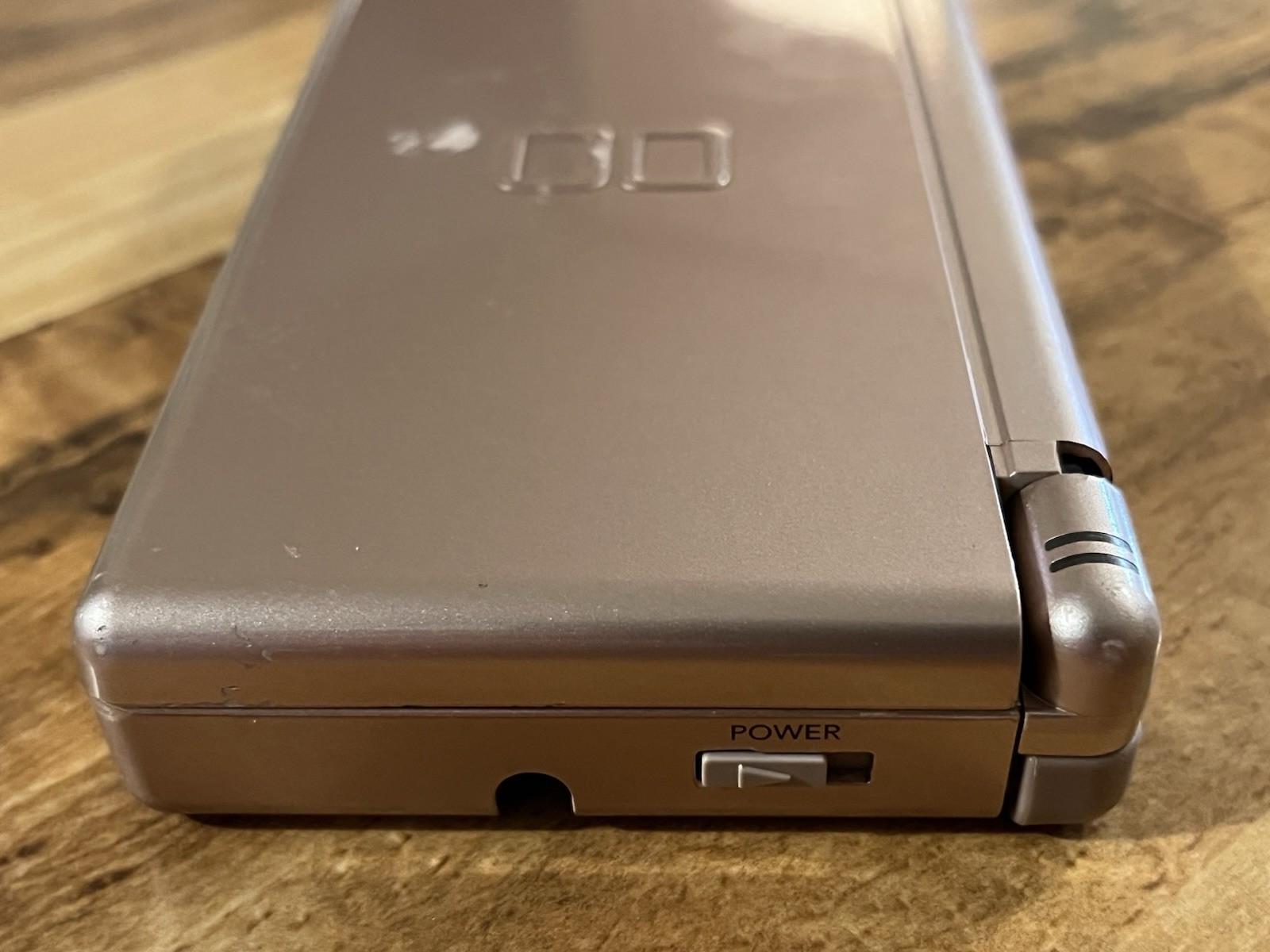 Nintendo DS Lite w/3 Games & New Charger – Metallic Rose