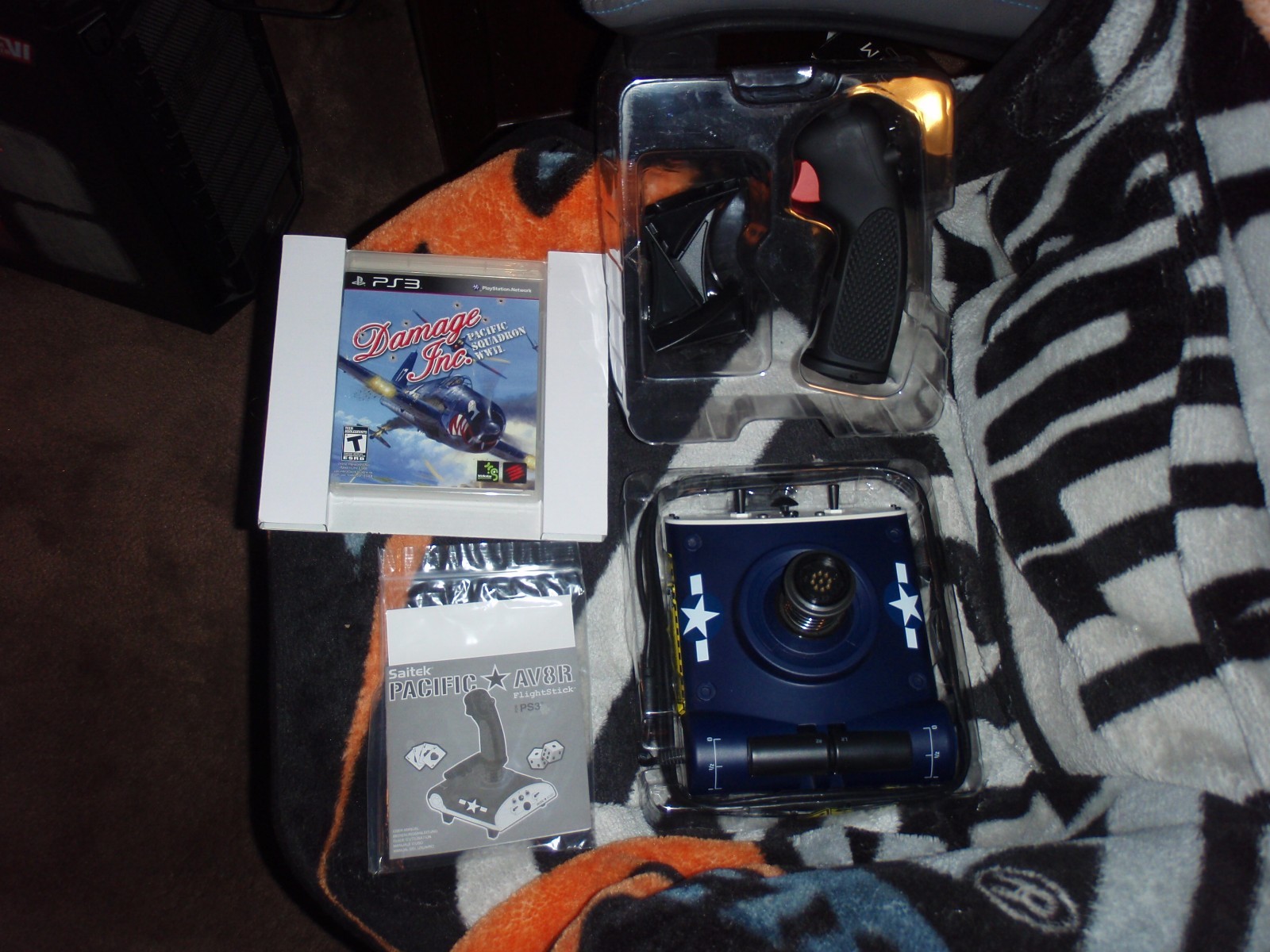 PLAYSTATION 3 CONSOLE AND GAME BUNDLE