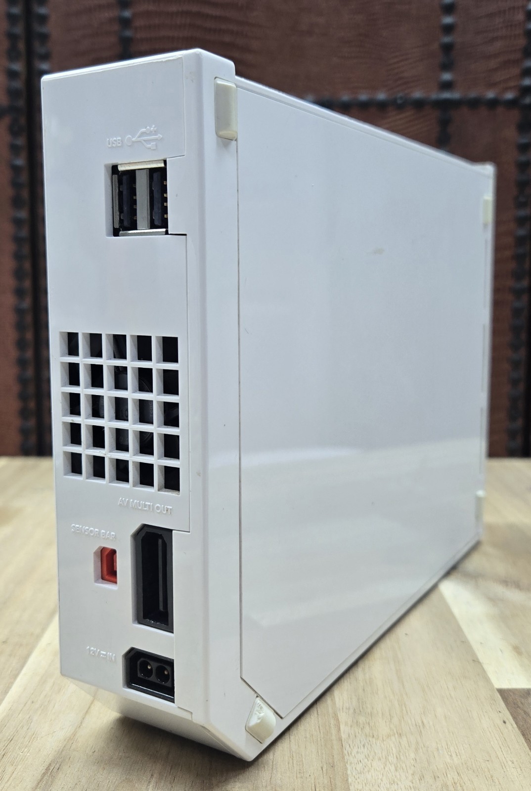 Nintendo Wii Console (RVL-101) White System Parts or Repair Only .