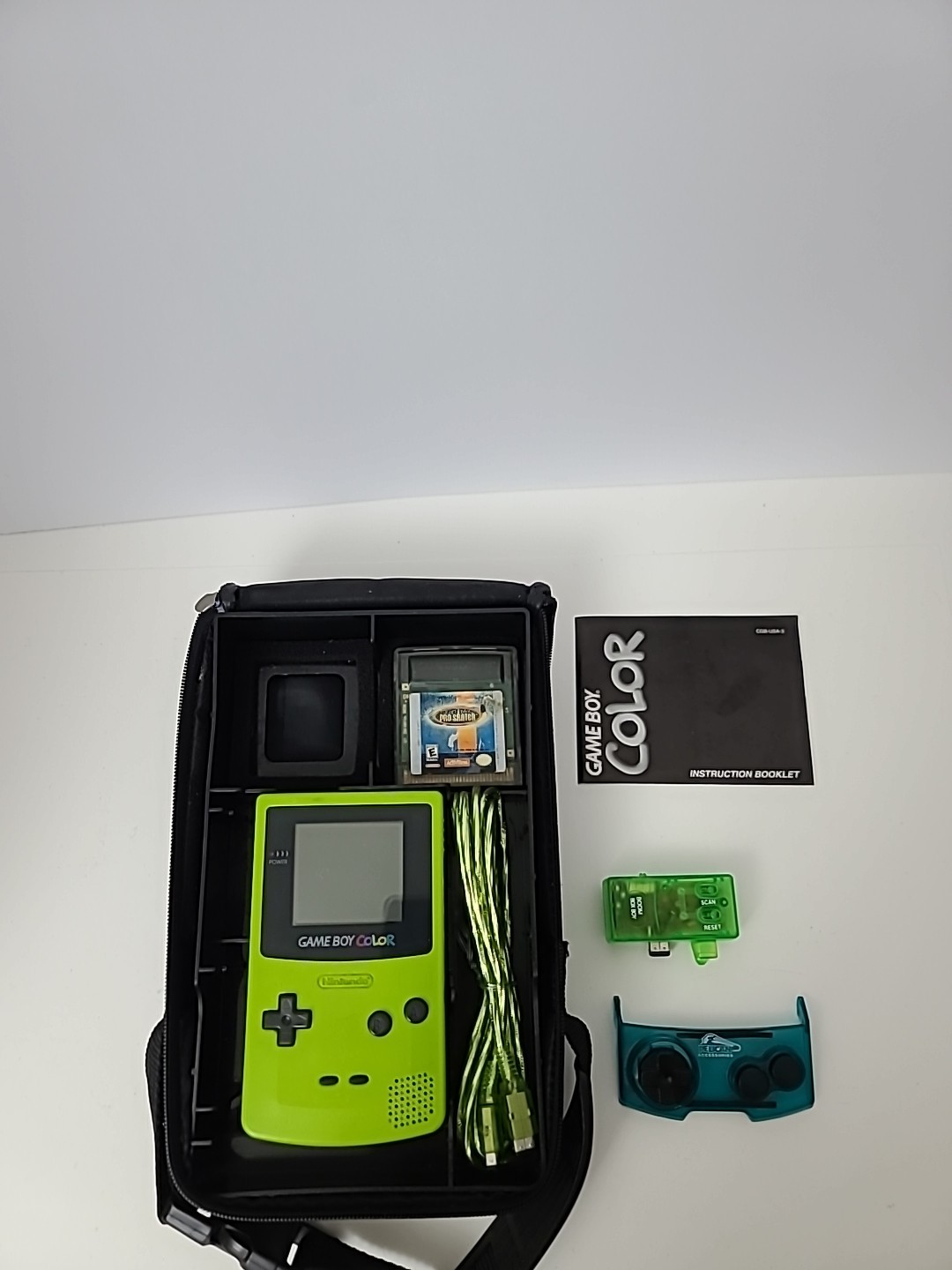Nintendo GameBoy Color Kiwi Lime Green Console With ~Carrying Case~ Duo Cable~ &