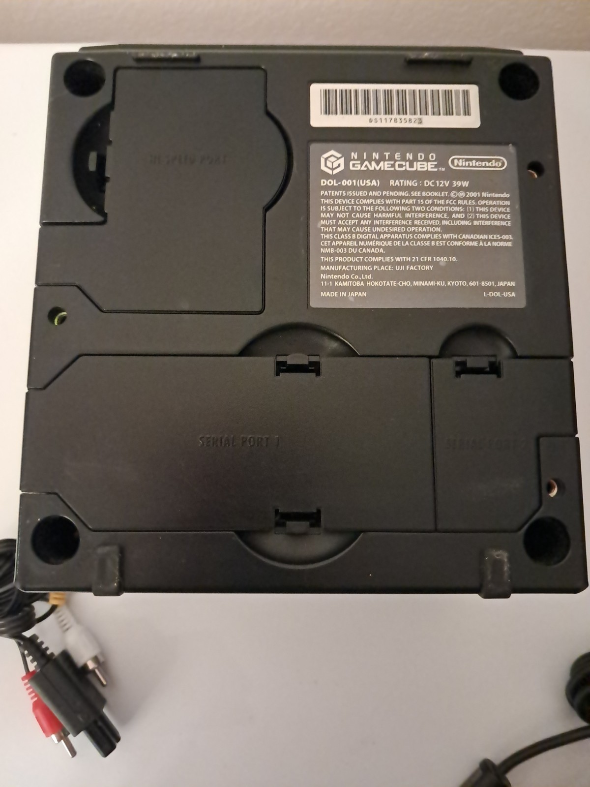 Nintendo GameCube Black Console DOL-001 / 1 Control/ Cords + Mario Sunshine