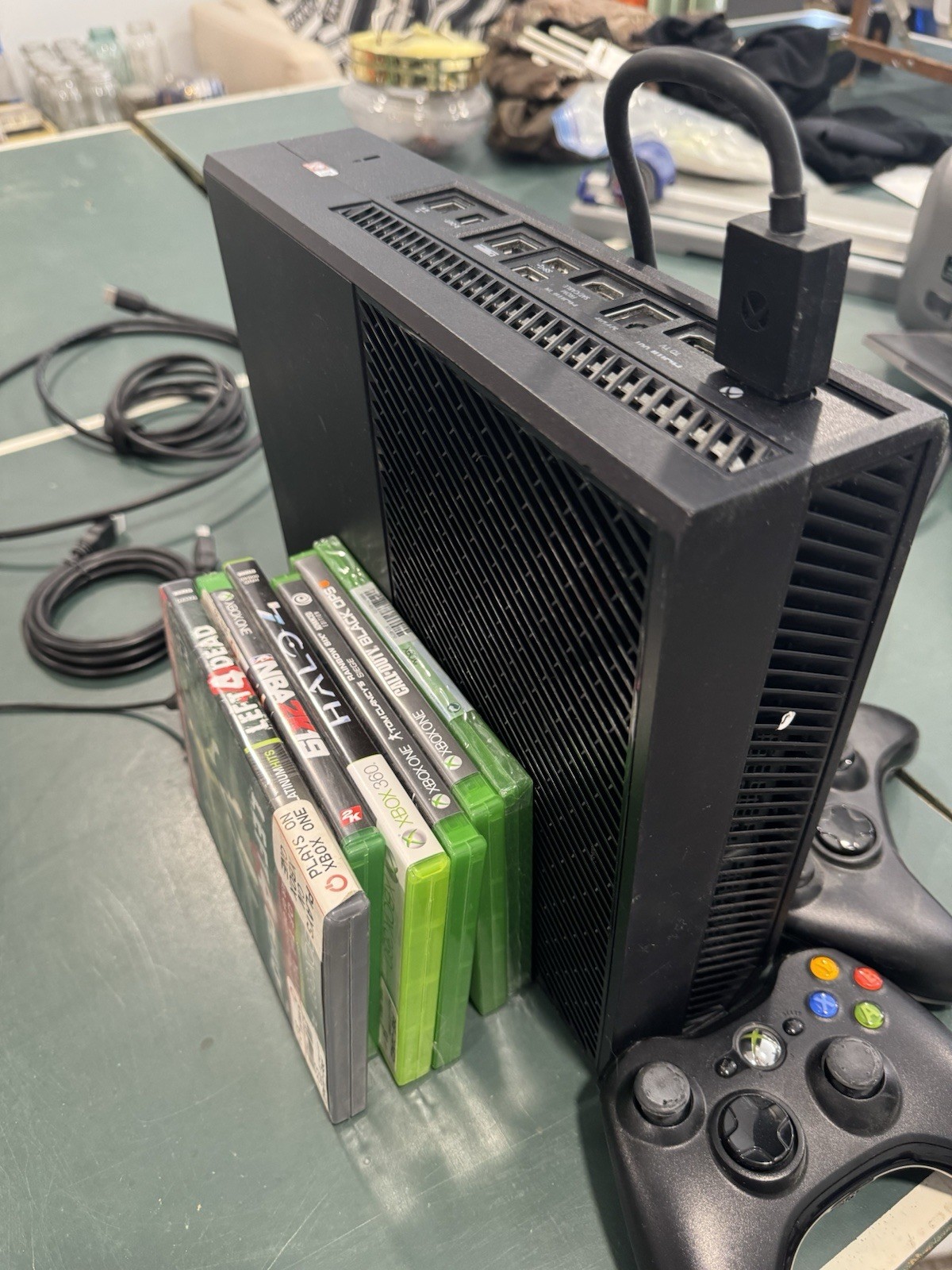 Microsoft Xbox One Console Black Wi-Fi HDMI USB w/ Controllers & 5 Games