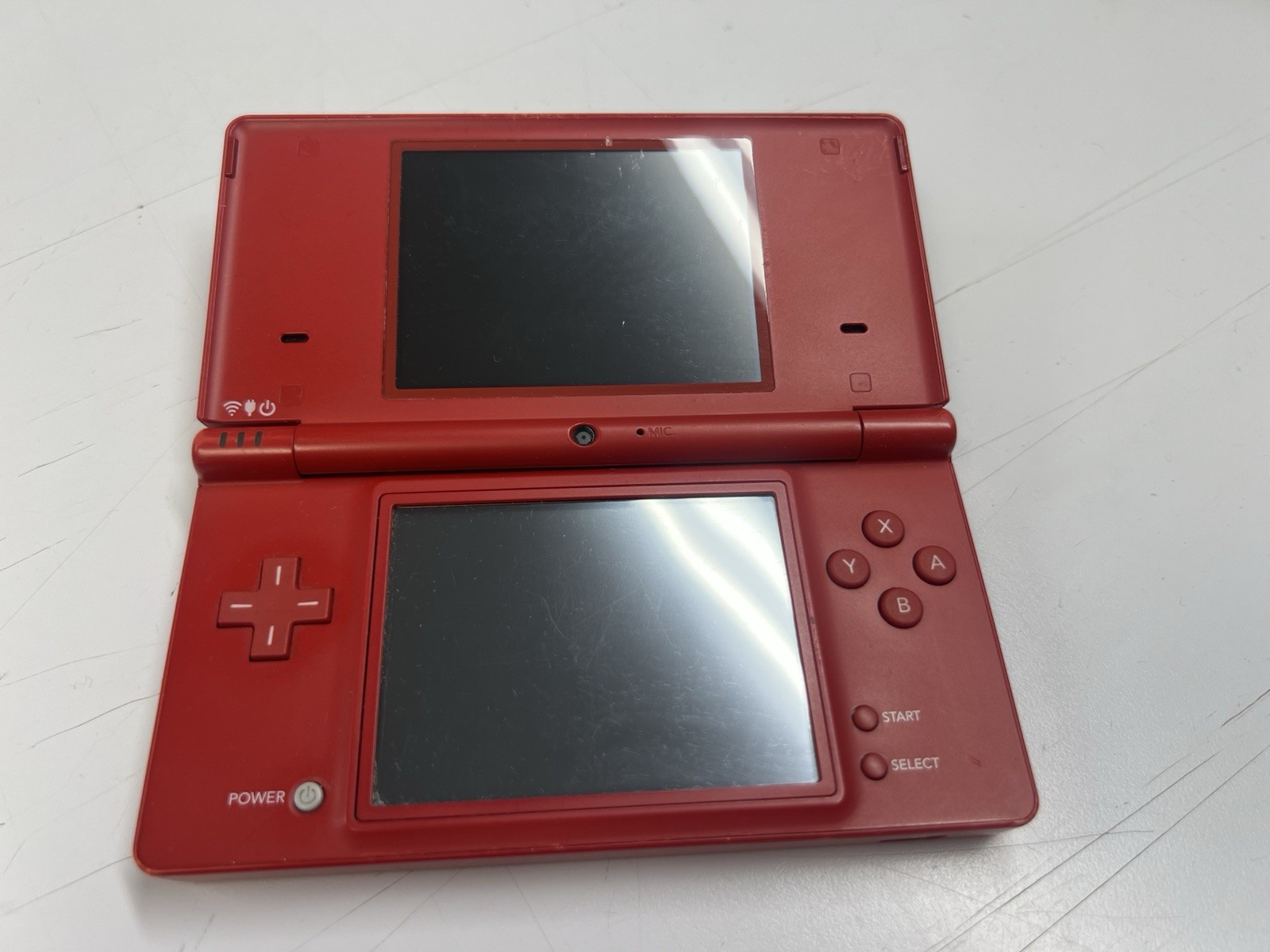 Nintendo DSi Red Handheld Console Wi-Fi Nintendo DS TWL-001 2008