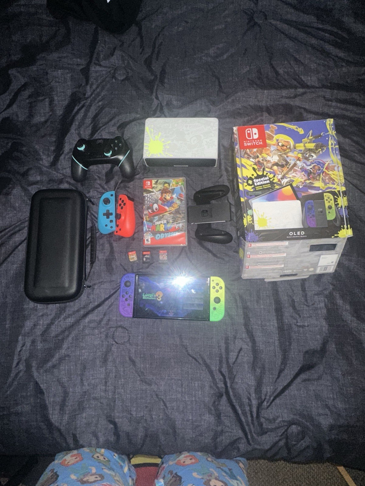 Nintendo Switch OLED Splatoon Edition Bundle