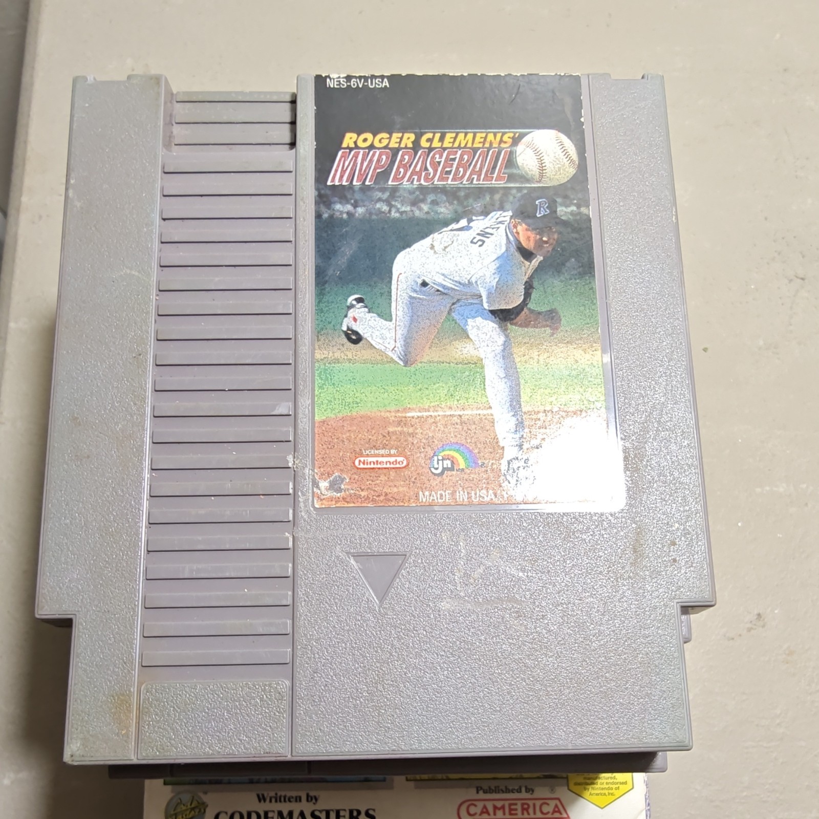 Nintendo NES-001 Console with Controller and 6 Game Cartridges