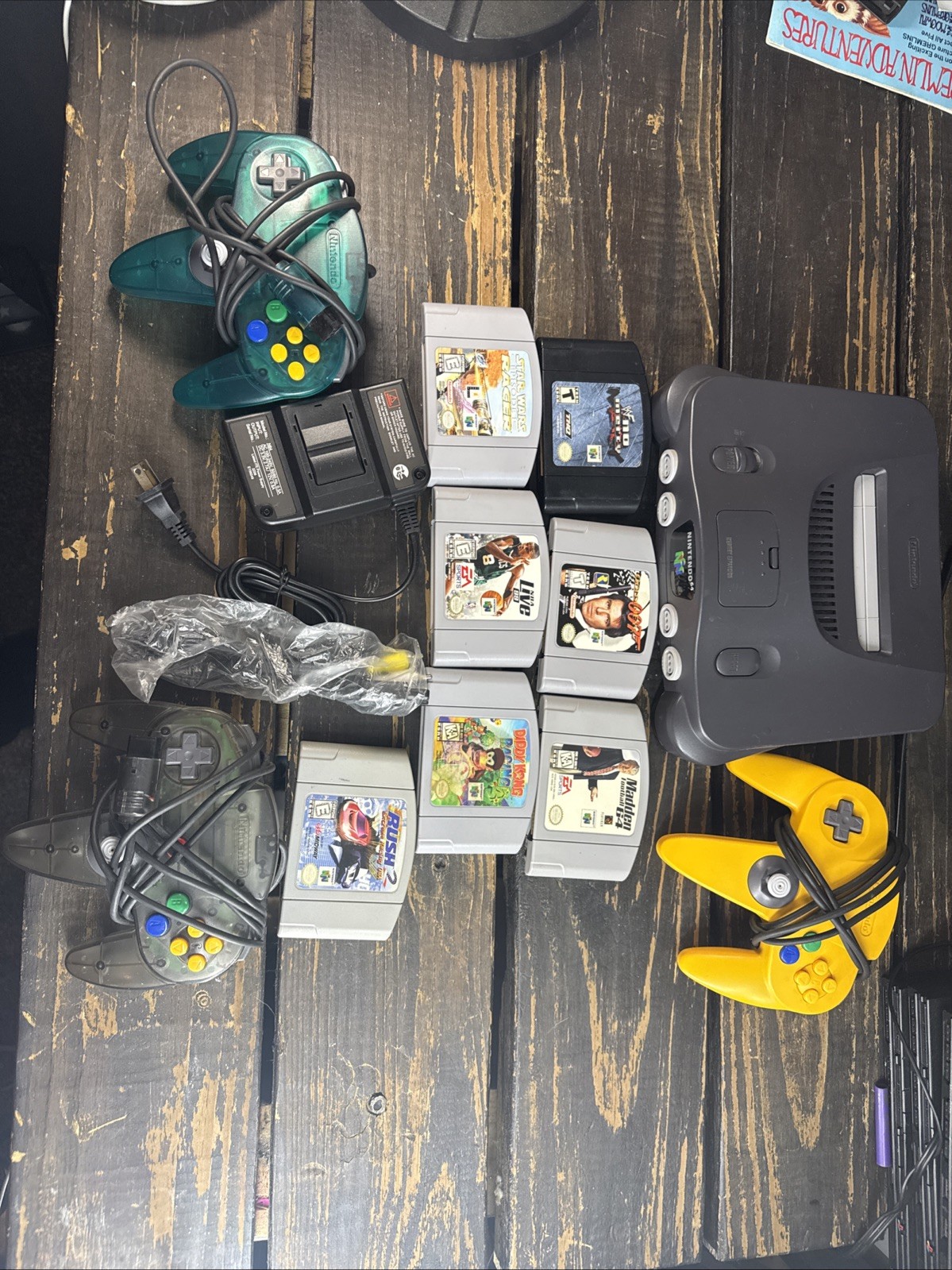 Nintendo 64 bundle with 7 games/3 controllers. All tested and works 100%