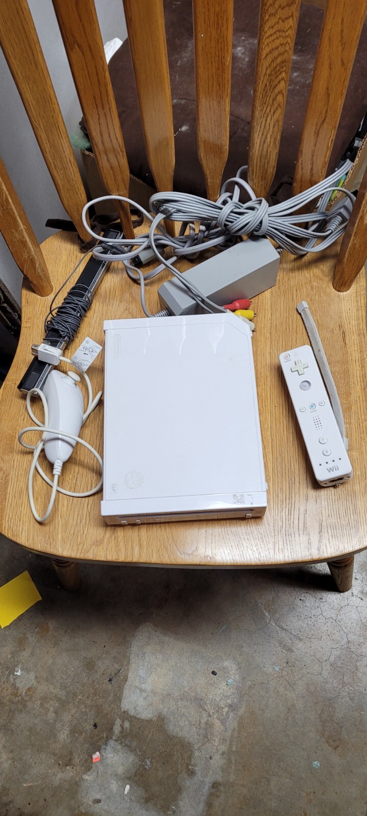 Nintendo Wii Console Bundle Tested Works Complete With 1 Remite And Nunchuck