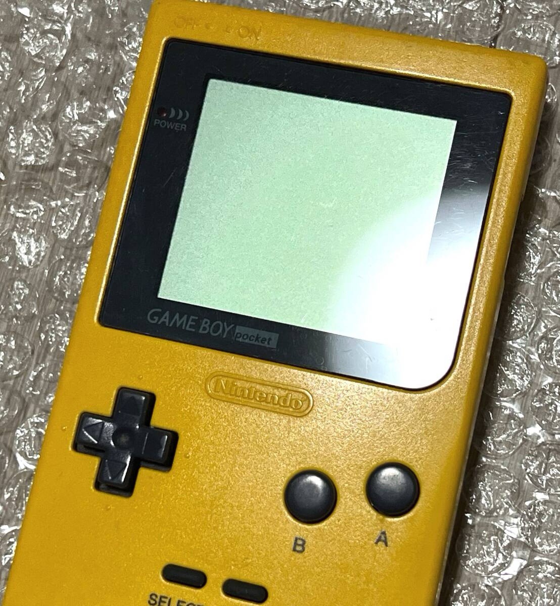 GB GBP Game Boy Pocket Yellow MGB-001 Pocket Pikachu Bundle