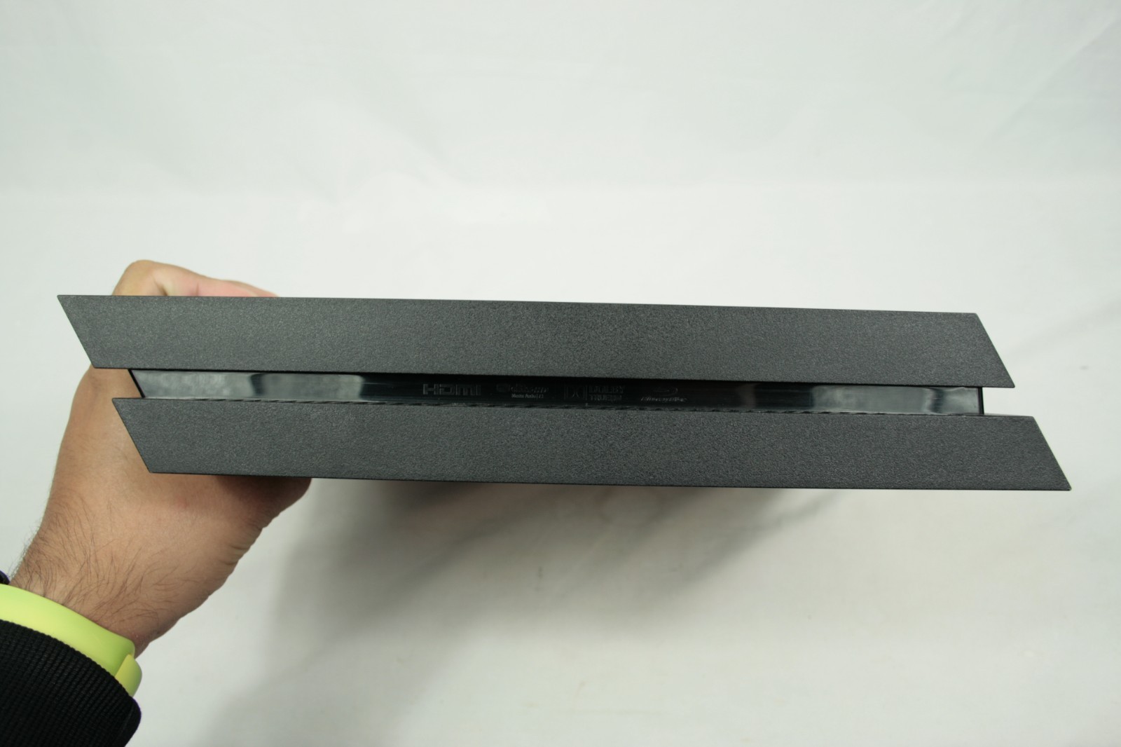 Sony PlayStation 4 PS4 Console Bundle with Controller 500GB Matte Black Tested B