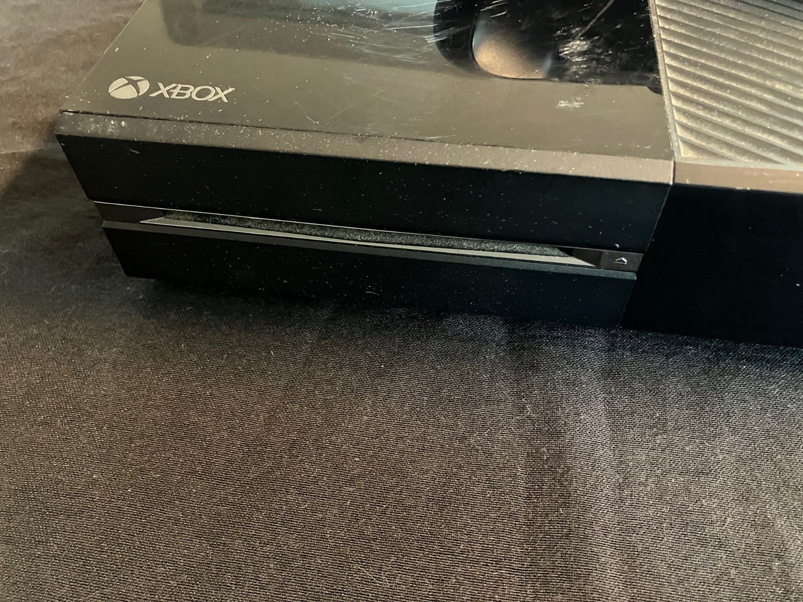 Microsoft Xbox One Console 512GB w/ Black Controller, Power Adapter, HDMI Cable