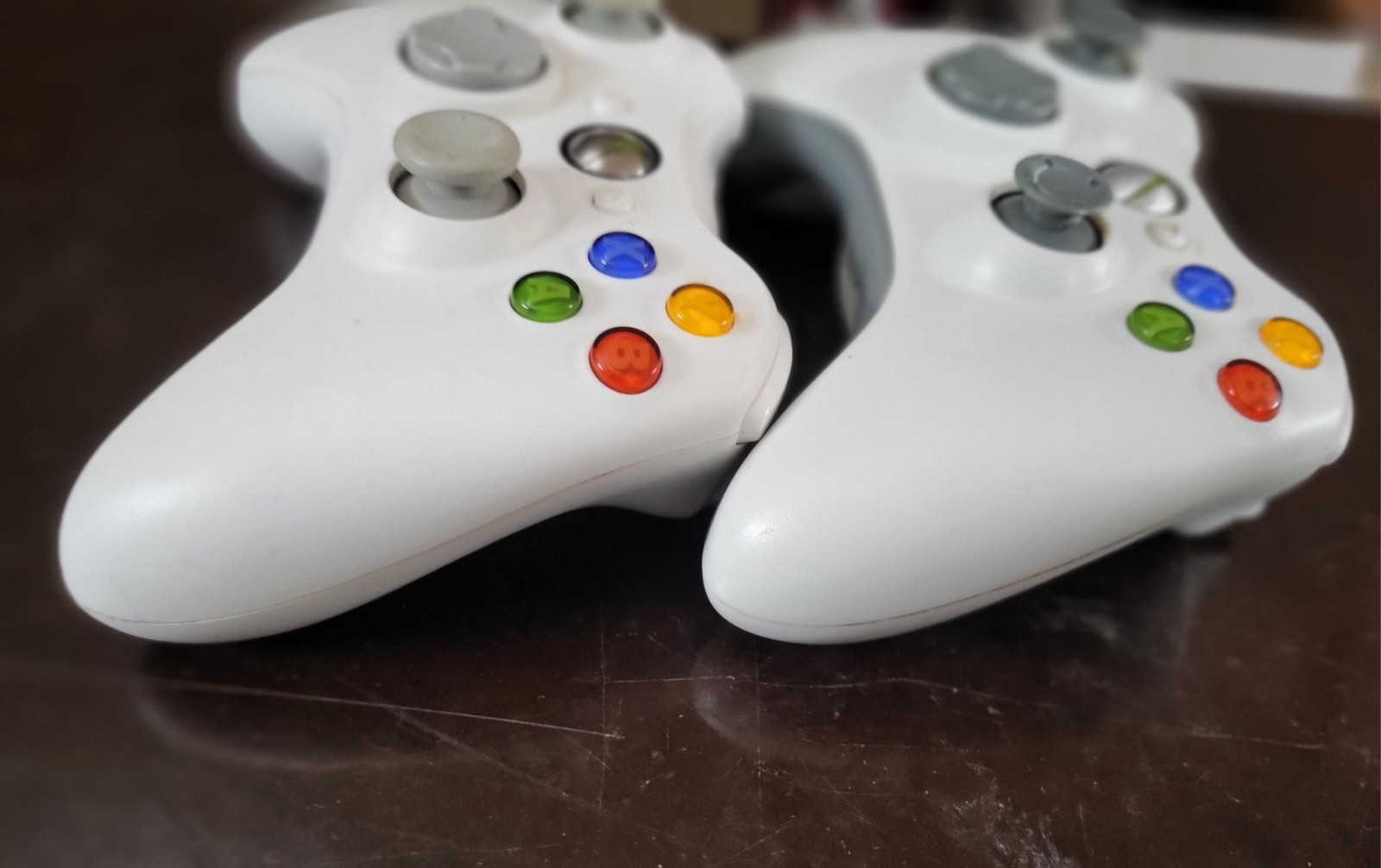 Microsoft Xbox 360 Bundle White 60GB Console W/2 Controllers & All Cords – Works