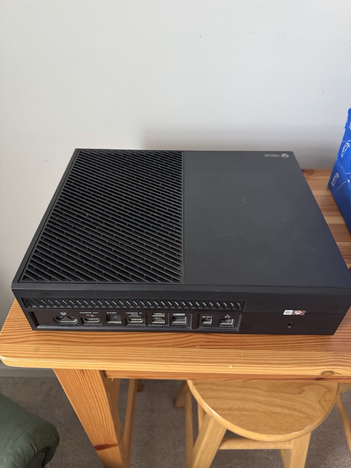 Microsoft XBOX ONE 1540 500GB Console W/ Cords No Controller Tested