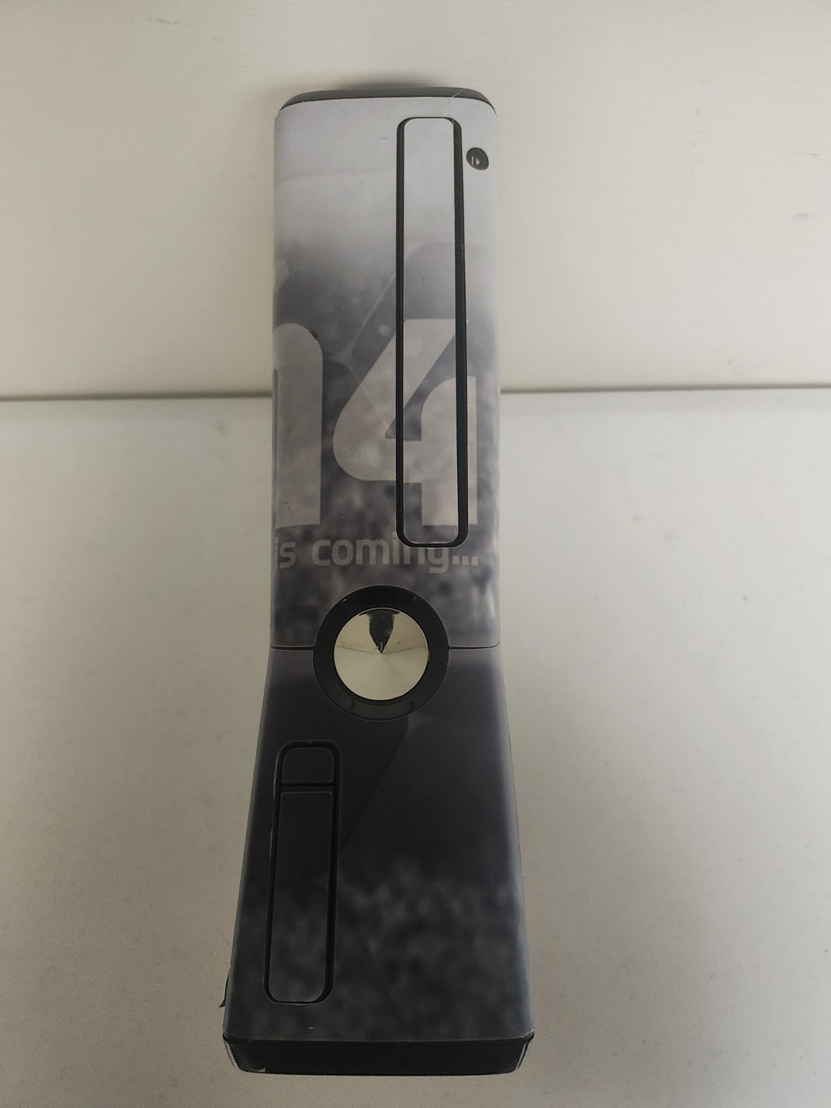 Microsoft Xbox 360 S – Model 1439 – FOR PARTS/REPAIR – Ronaldo/Messi Skin