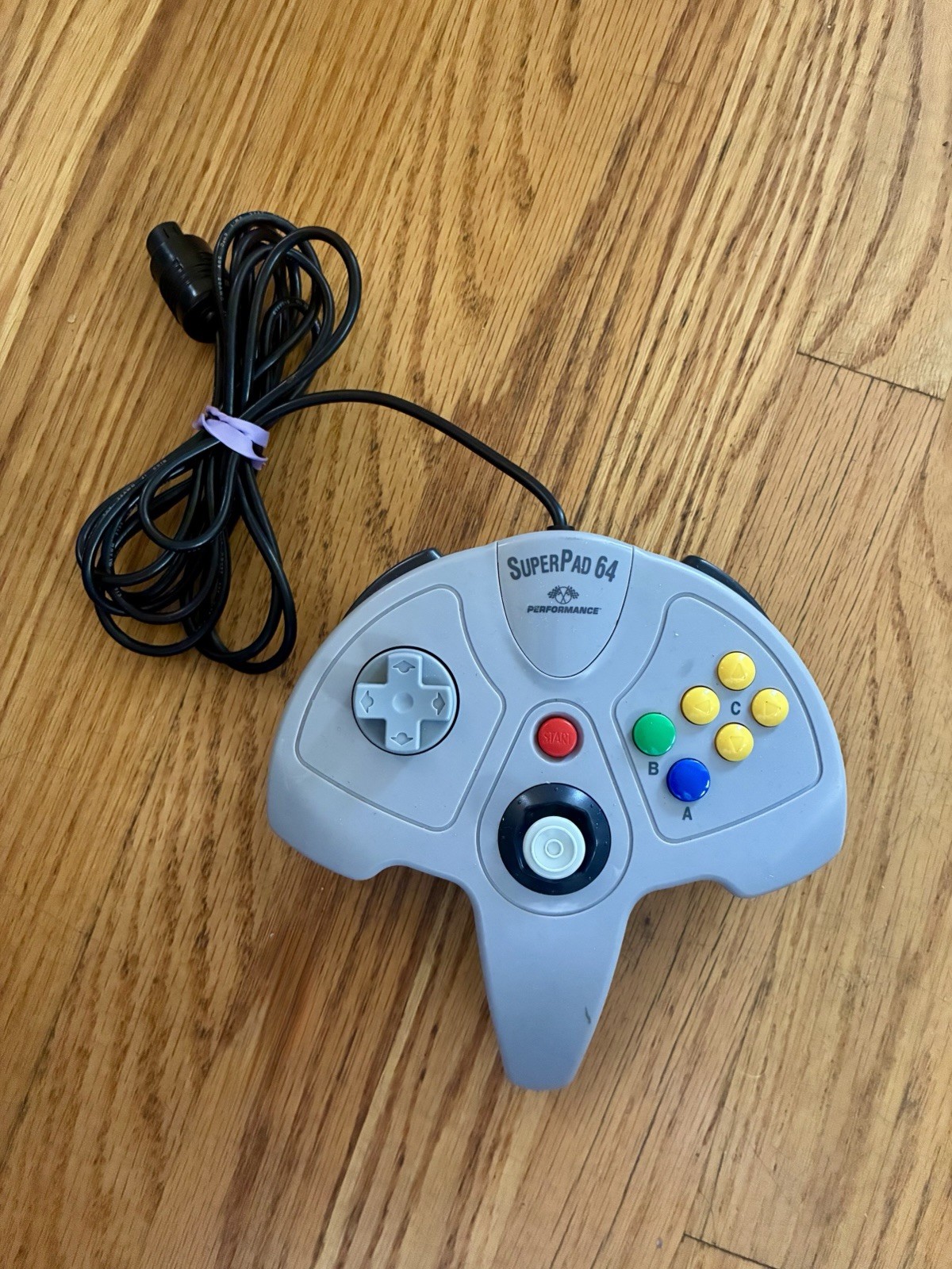 Nintendo 64 Console N64 + 3 Controllers + 7 Games + Power & AV Cables Bundle