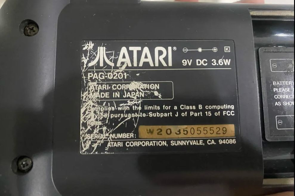 Atari Lynx 1 Console + 11 games/boxed (PAG-0201) **Parts/Repair** – See photos