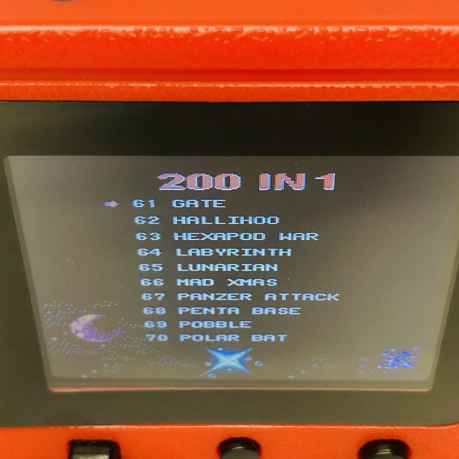 CLASSIC ARCADE Handheld Video Game System w/200 Games By Tech Solutions (USED)