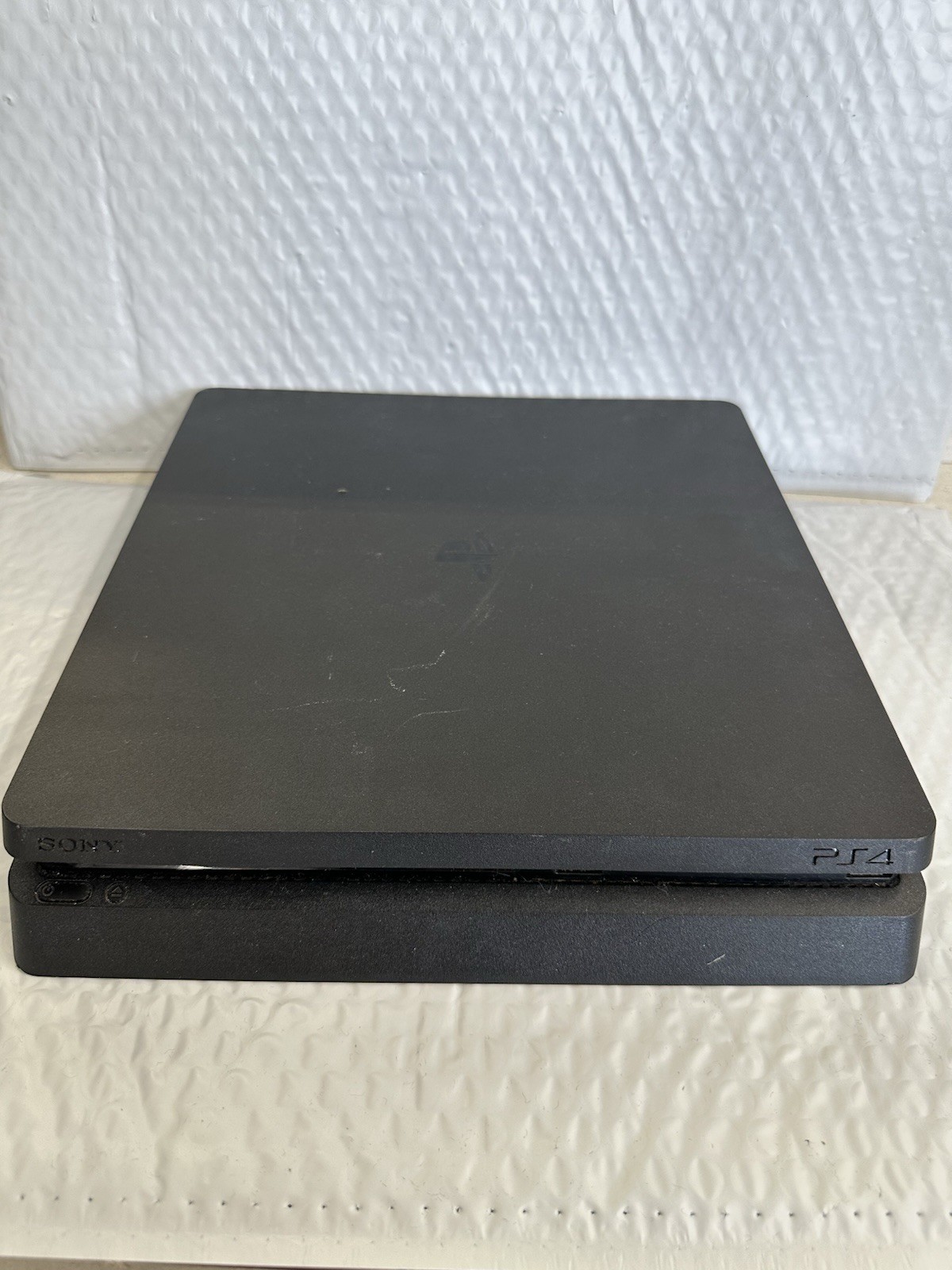 Sony PlayStation 4 Slim 1TB Game Console (PARTS ONLY)