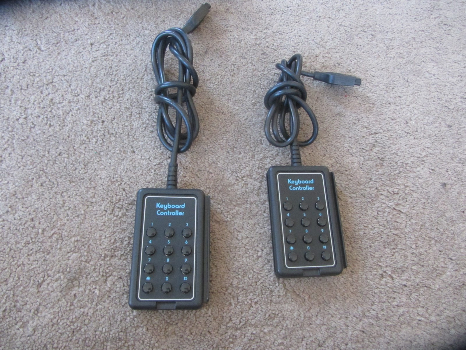 Atari 2600 Junior Video Game Console w/ Joysticks Paddles Keypads ++