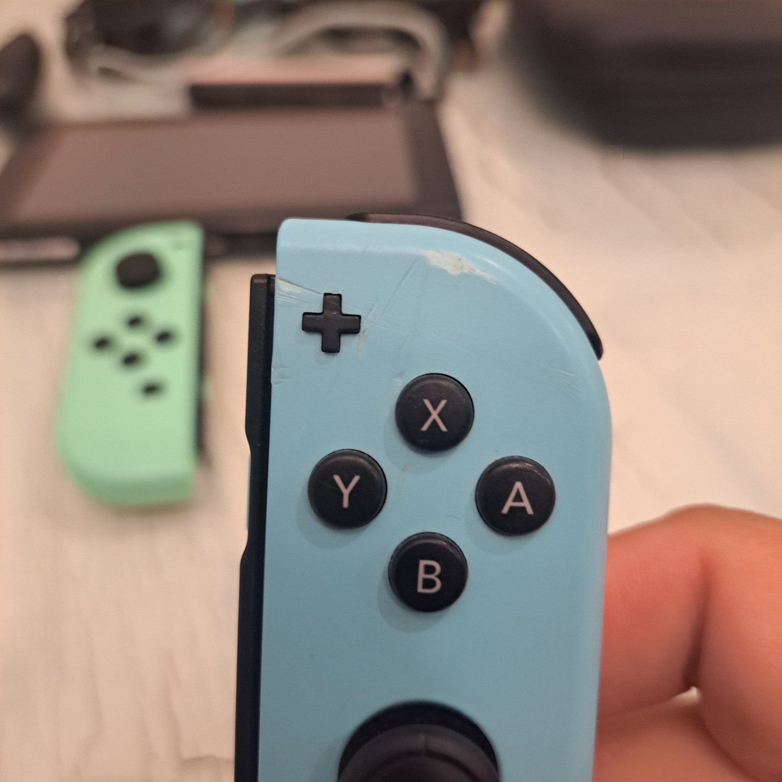 Nintendo Switch Animal Crossing Edition Console Bundle – Left Rail Charge Issue