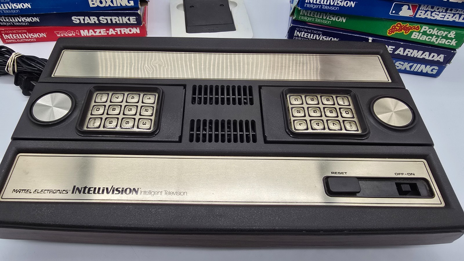INTELLIVISION 2609 Console Cover, Rf, Switch Box 17 Games WORKS