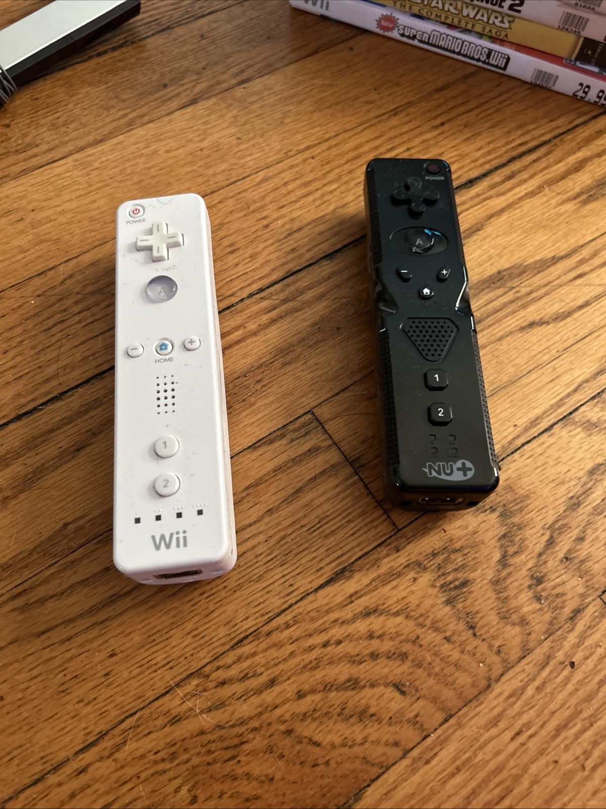 Nintendo Wii Black Console, comes with all necessary wires,comes with controller