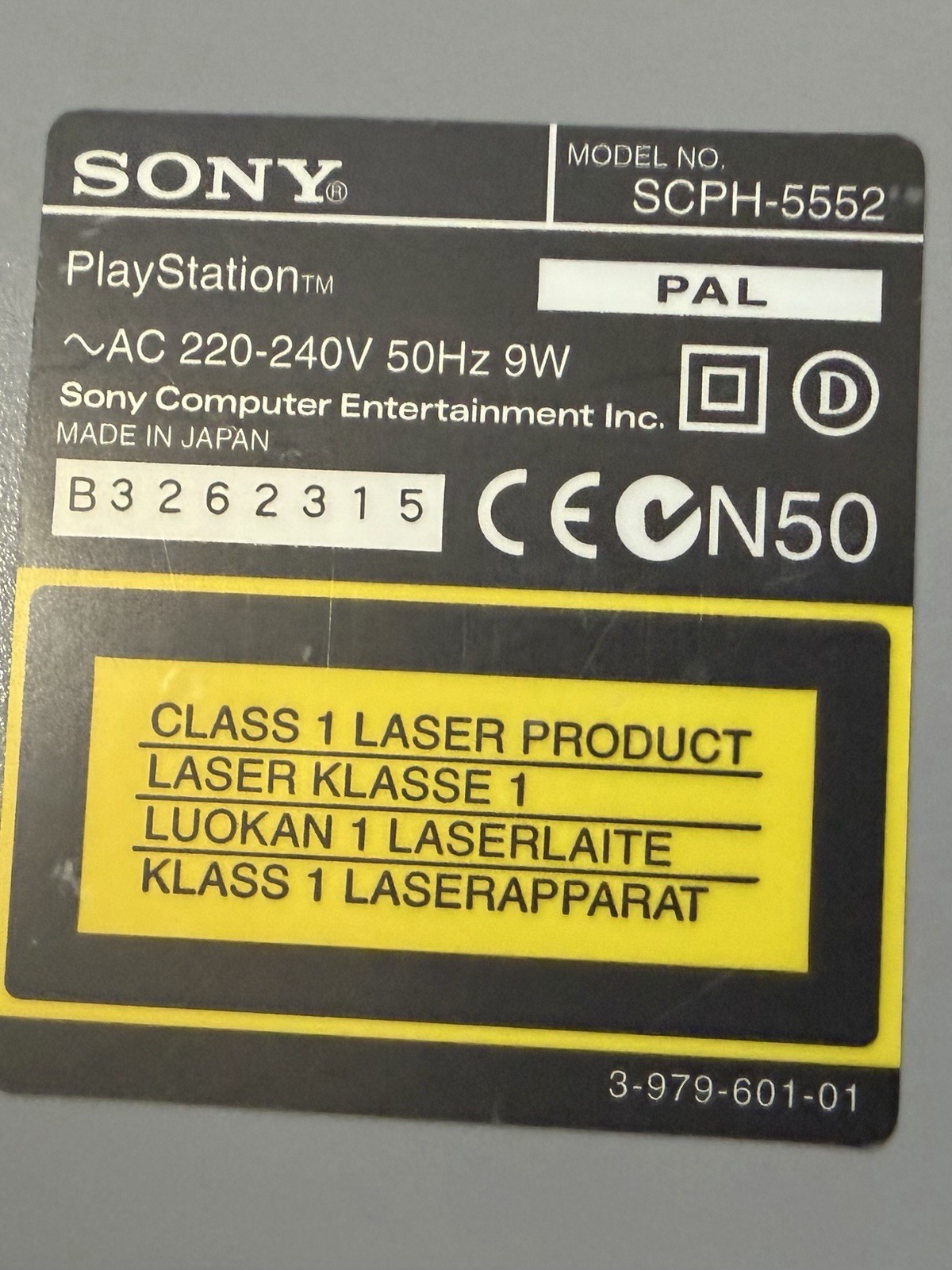 Sony PlayStation 1 Console SCPH-5552 PAL (Europe/Asia) – for parts/repair