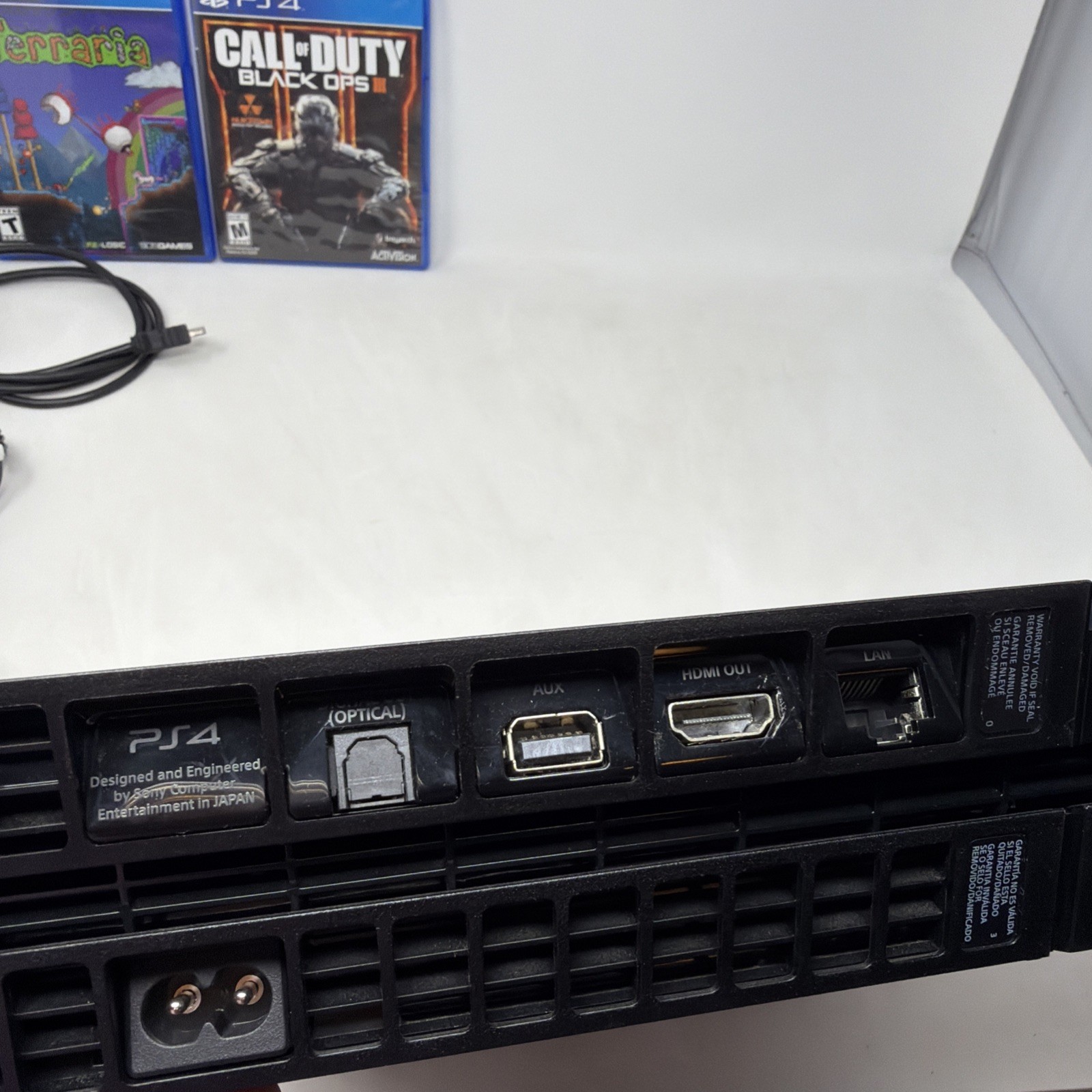 Sony PlayStation 4 500GB CUH-1215A Gaming Console w/ Controller, Cords & 2 Games
