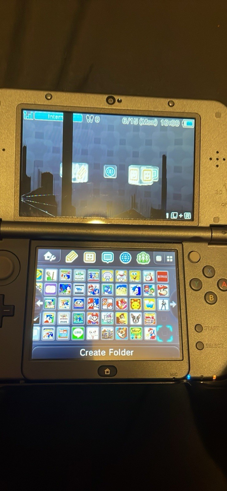 Nintendo 3DS XL Gray Handheld System Console Wi-Fi, Headphone Jack