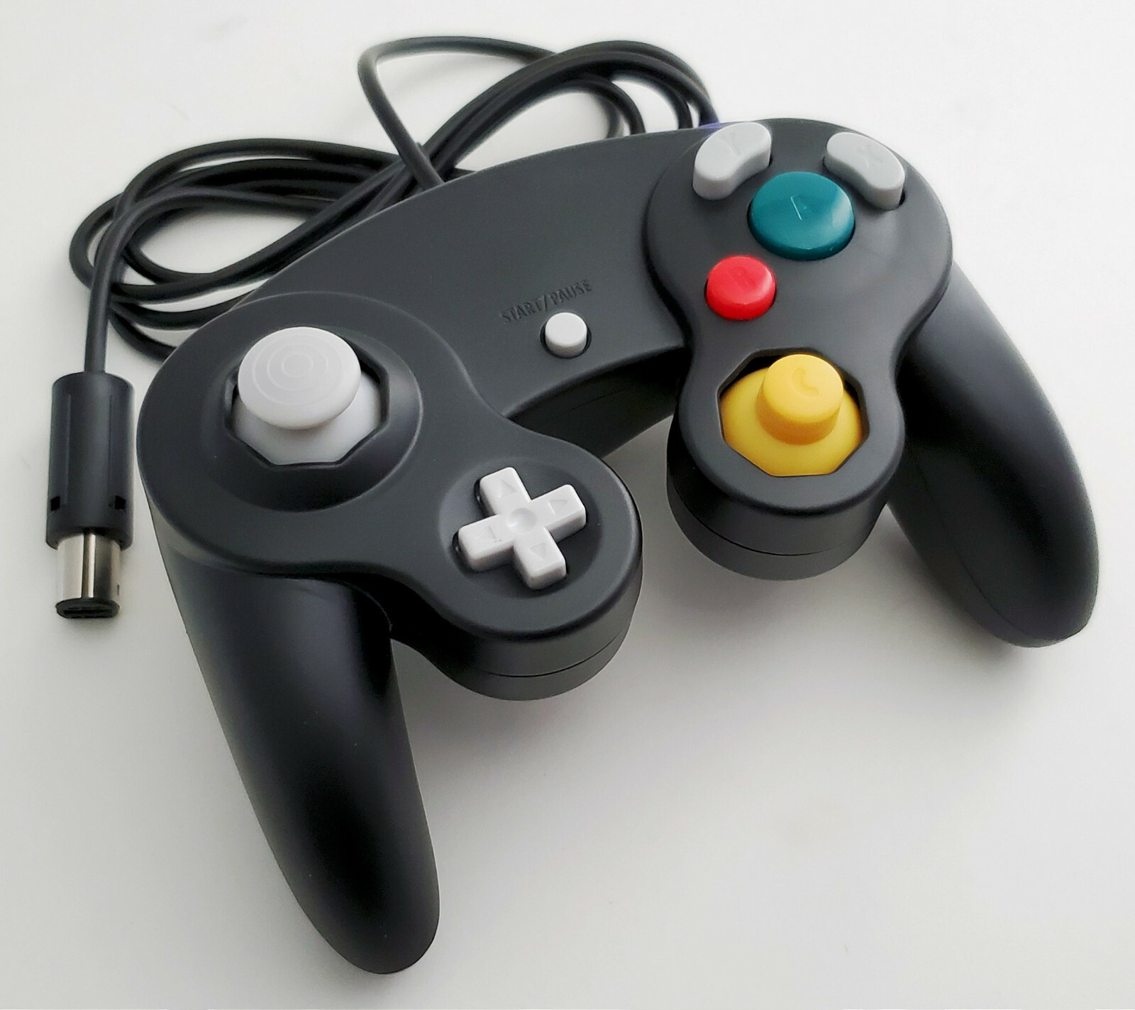 Nintendo GameCube DOL-001 Gaming System Console 2 Controller Bundle Black GCN