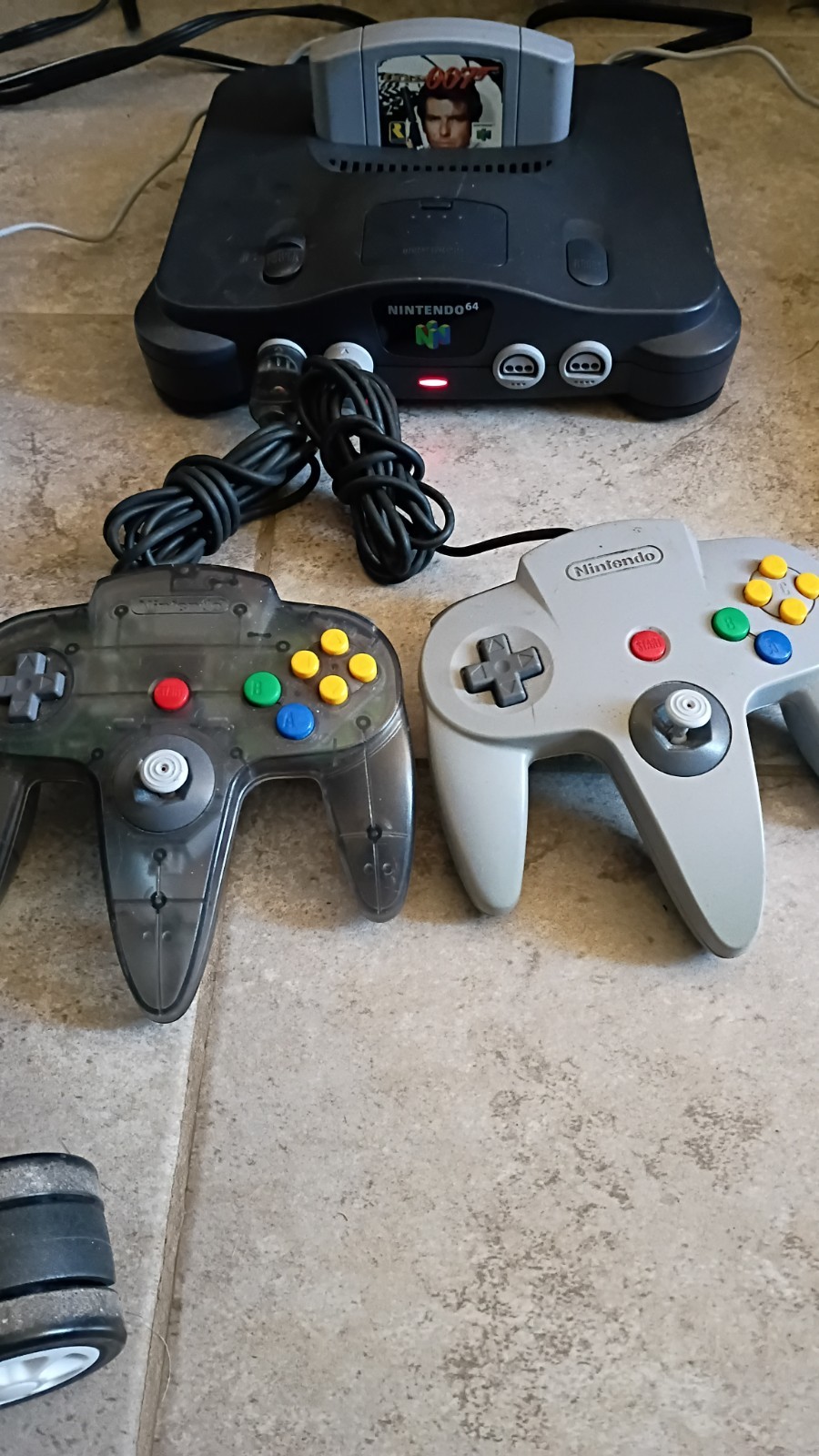 Nintendo 64 N64 System Bundle OEM 2 Controllers Atomic Purple GoldenEye 007