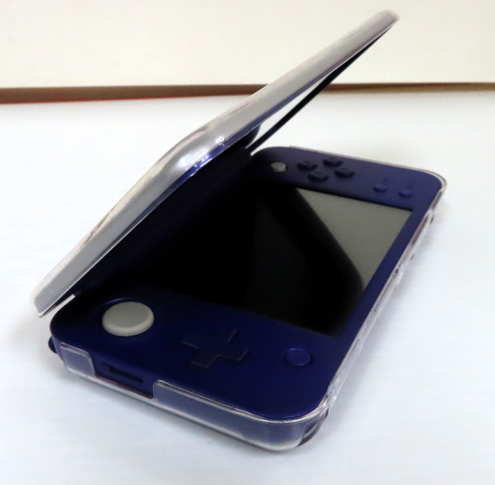 NINTENDO DS Handheld System Model # JAN-001 w/ CASE/STYLUS/OEM CHARGER MINT