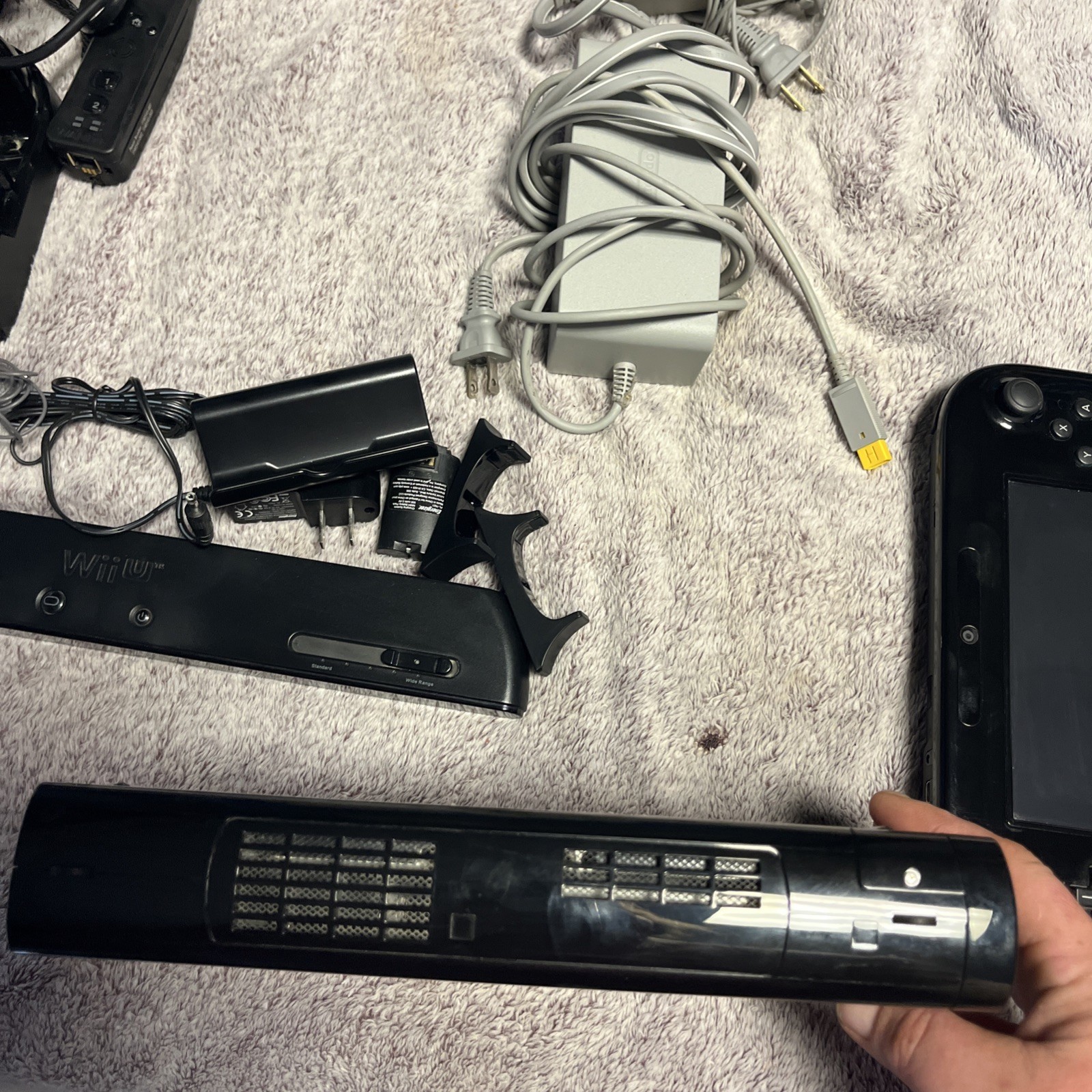 Nintendo Wii U 32GB Console Bundle w/ Wii Remote 4 Games & More -TESTED